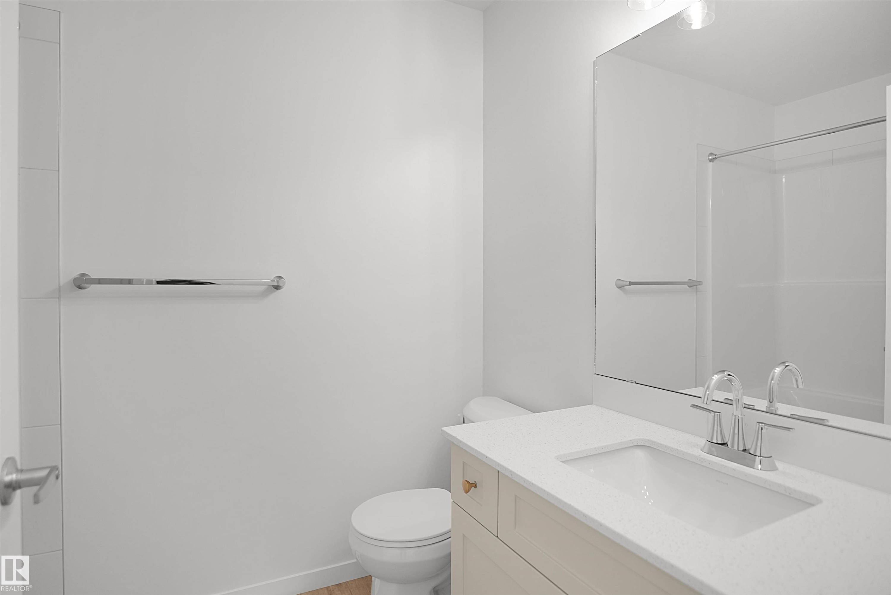 2135 210 Street Nw, Edmonton, AB - Indoor Photo Showing Bathroom