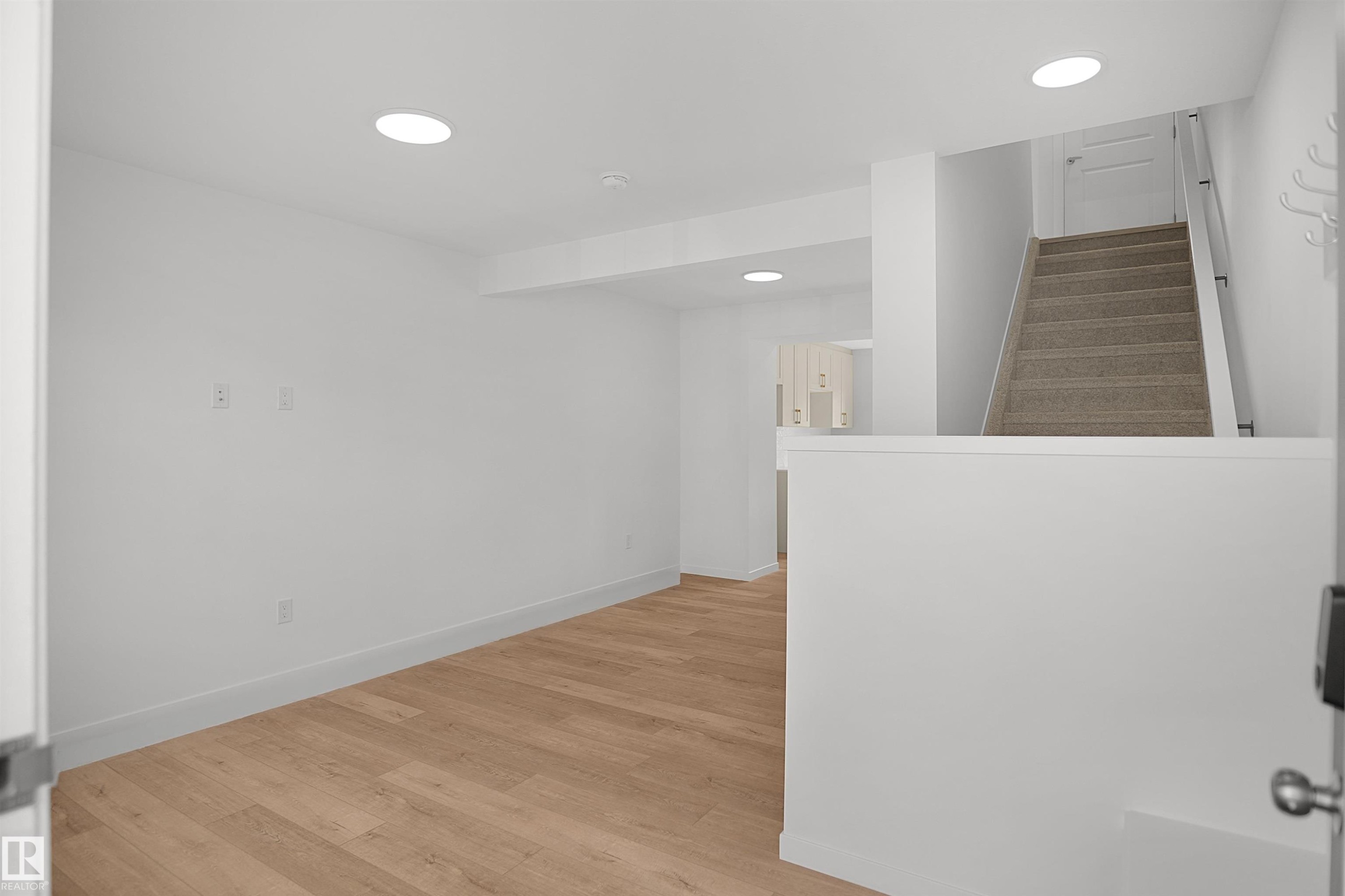 2135 210 Street Nw, Edmonton, AB - Indoor Photo Showing Other Room
