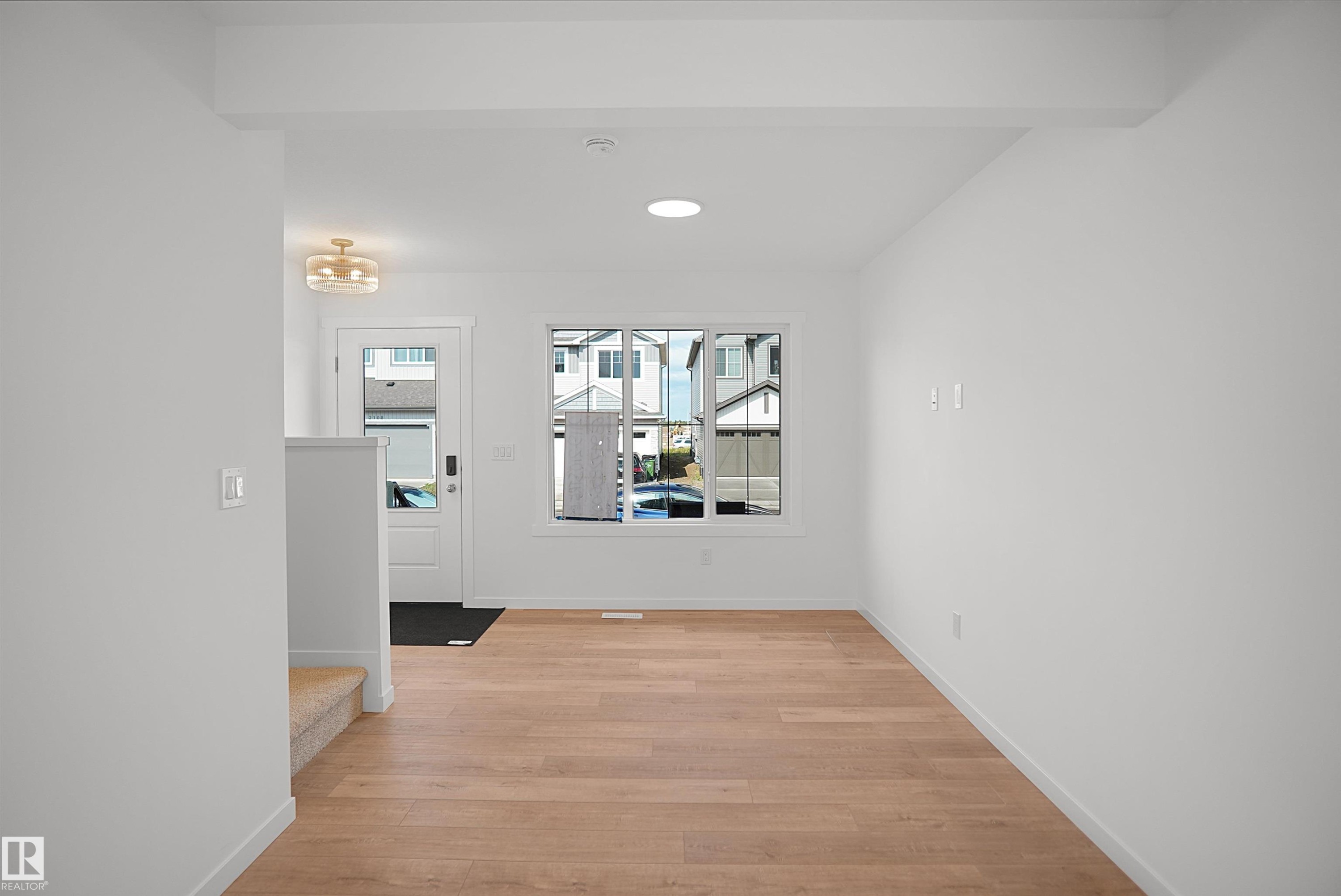 2135 210 Street Nw, Edmonton, AB - Indoor Photo Showing Other Room