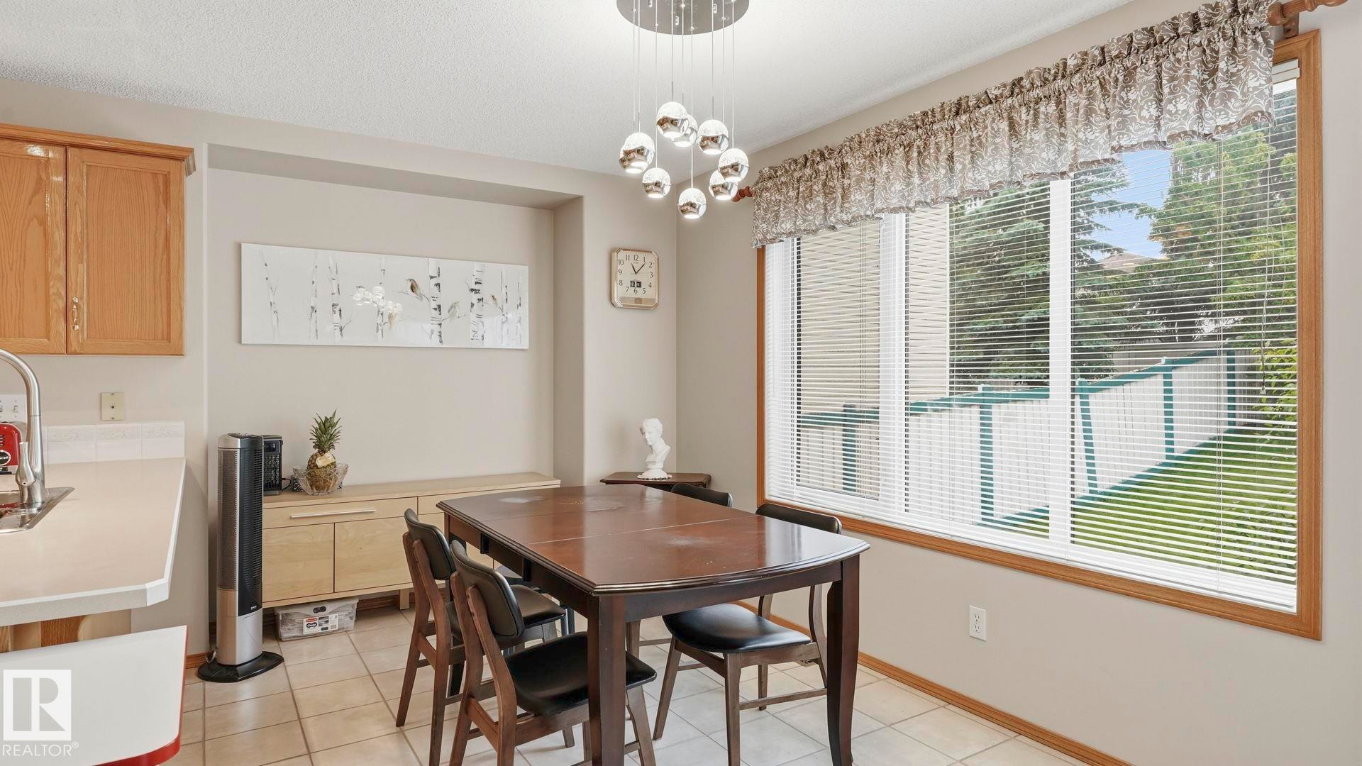 Dining area - 125 Dechene Road Nw, Edmonton, AB - Indoor Photo Showing Dining Room