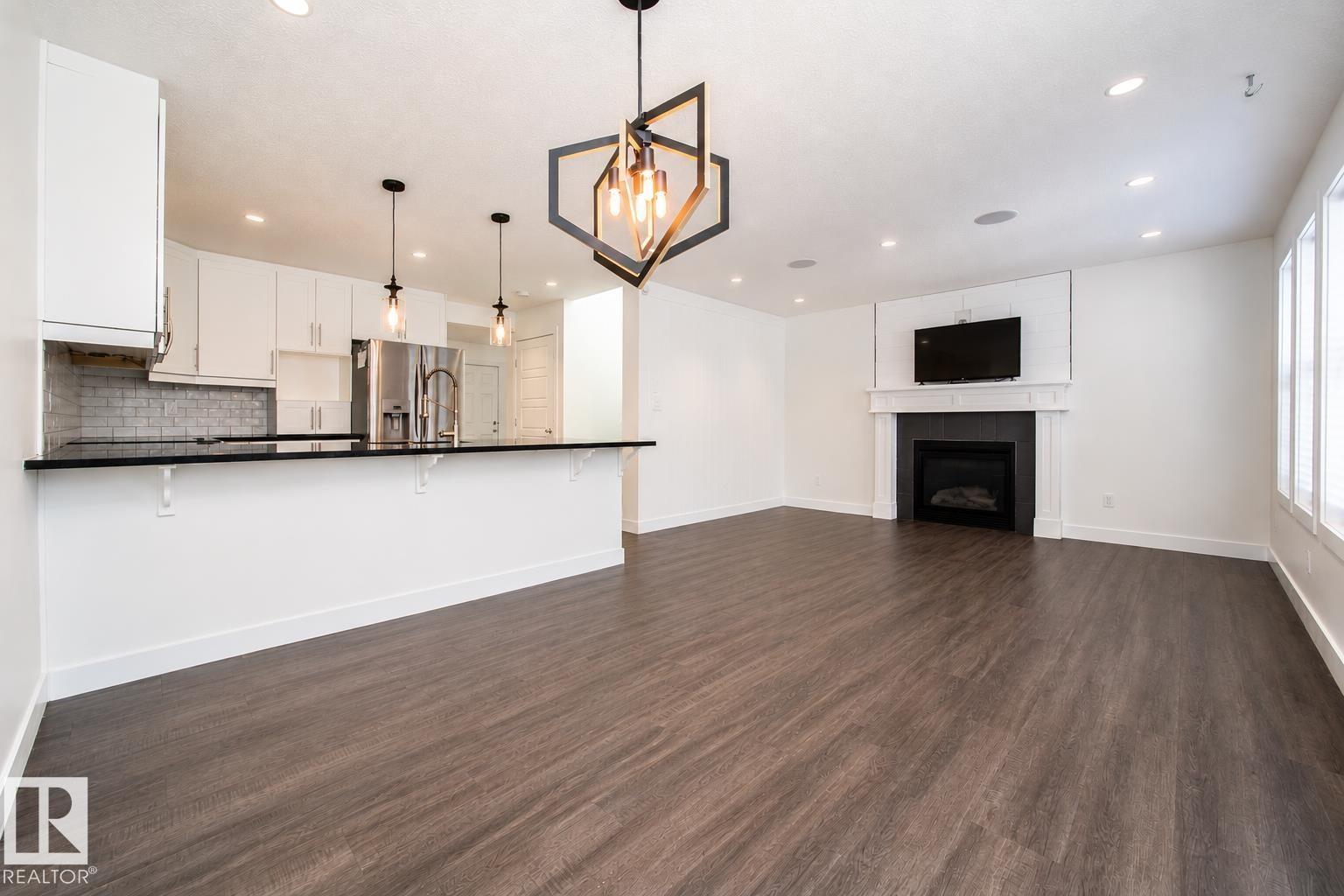 8916 217 Street Nw, Edmonton, AB - Indoor With Fireplace