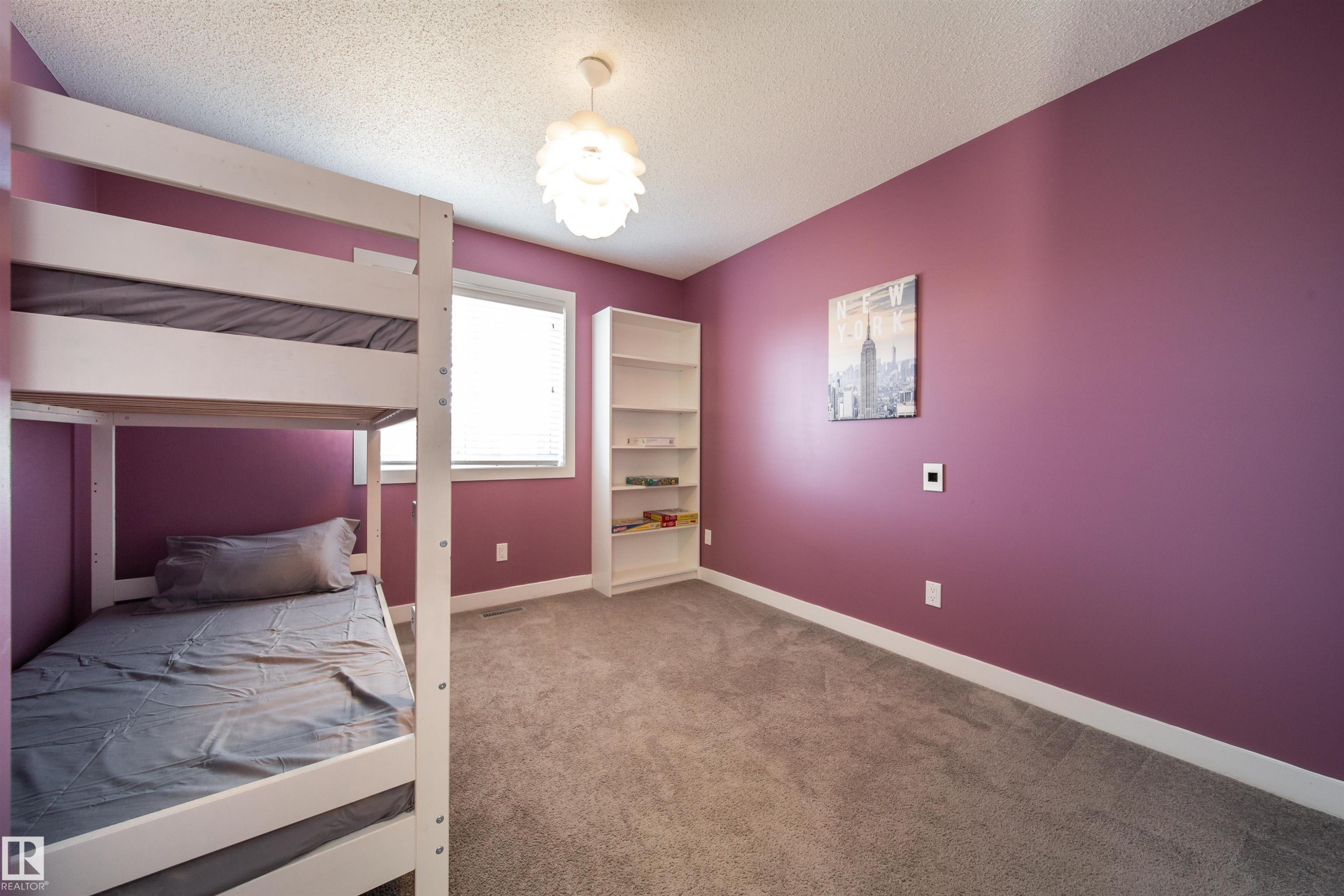 8916 217 Street Nw, Edmonton, AB - Indoor Photo Showing Bedroom