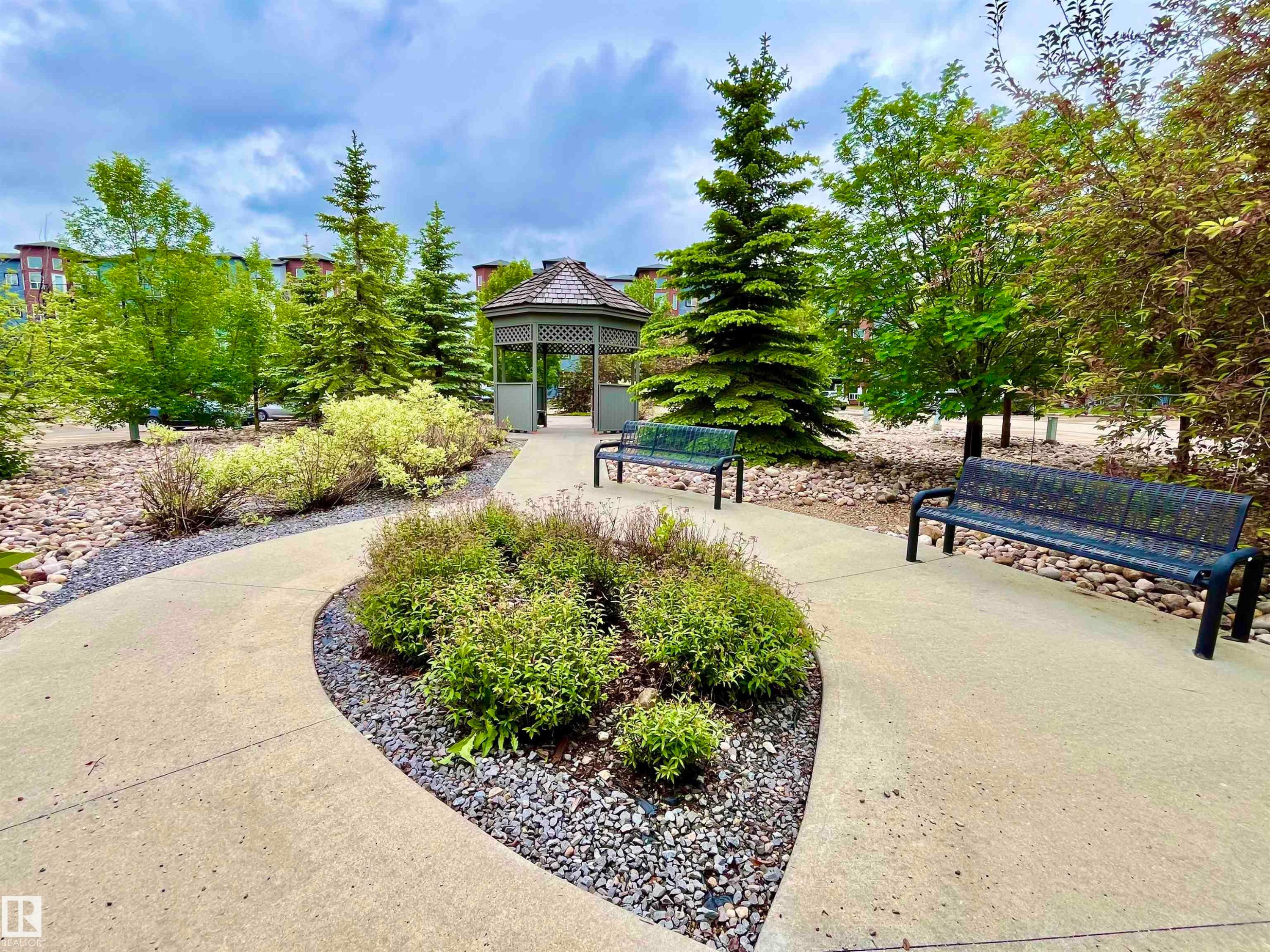 #213 396 Silver Berry Rd Nw, Edmonton, AB - Outdoor