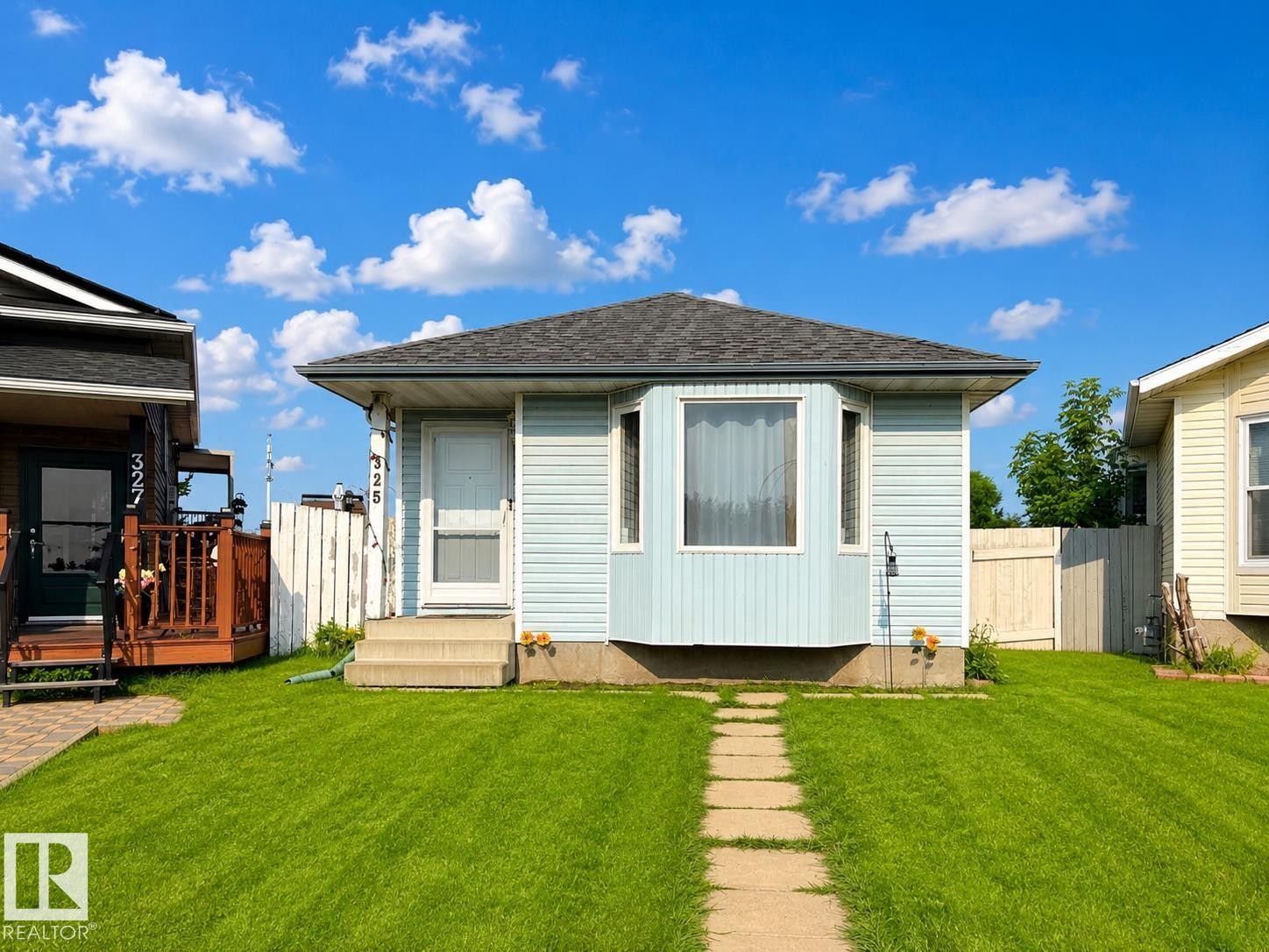 325 Kline Crescent Nw, Edmonton, AB - Outdoor
