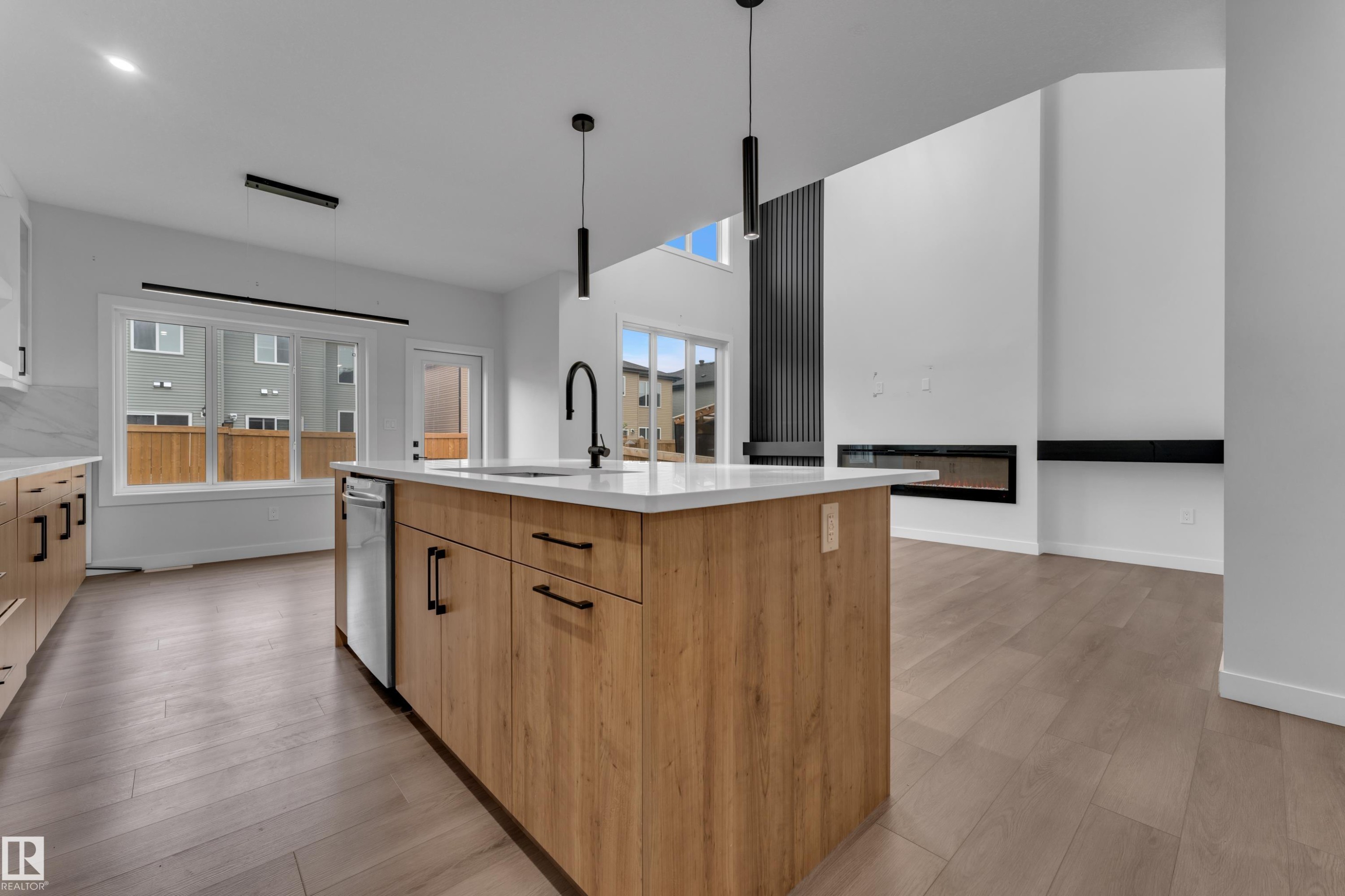 3615 42 Avenue, Beaumont, AB - Indoor Photo Showing Dining Room