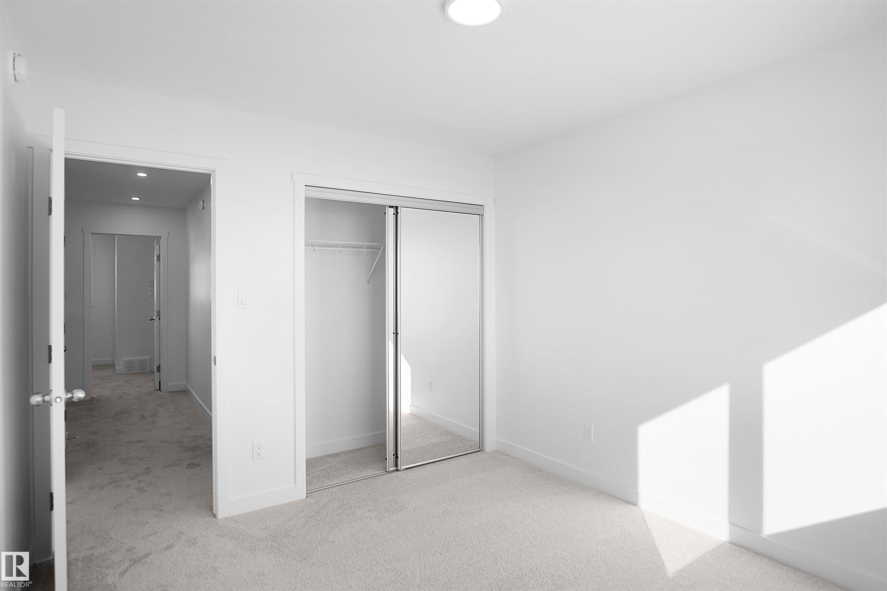 8893 Carson Way Sw, Edmonton, AB - Indoor Photo Showing Other Room