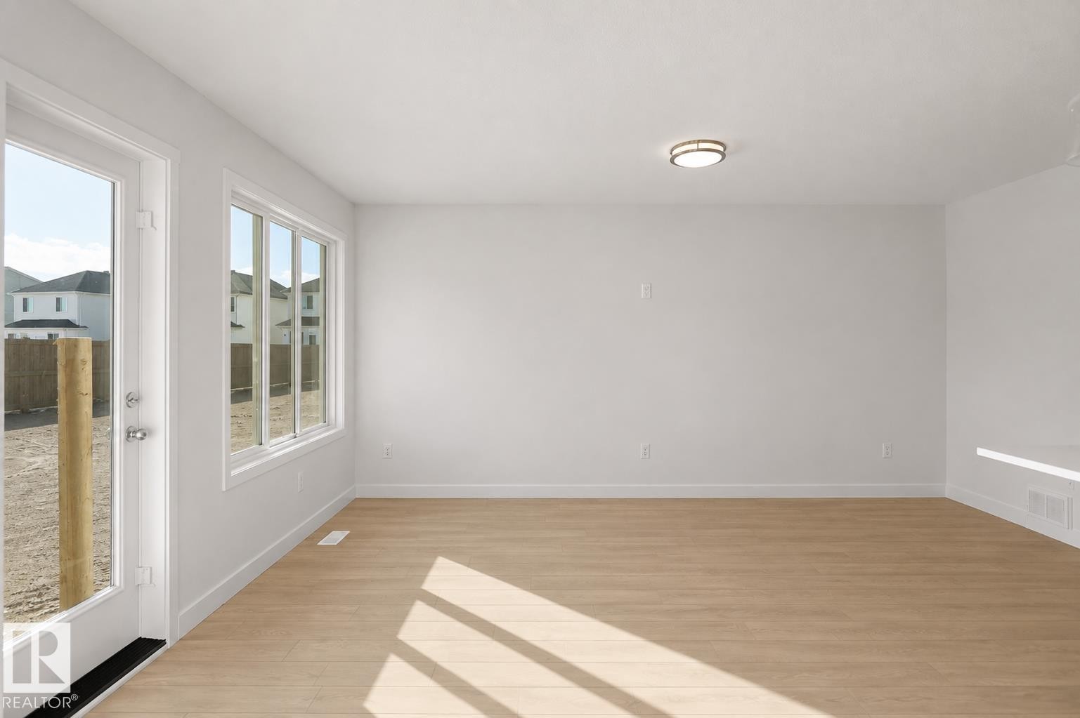 8893 Carson Way Sw, Edmonton, AB - Indoor Photo Showing Other Room