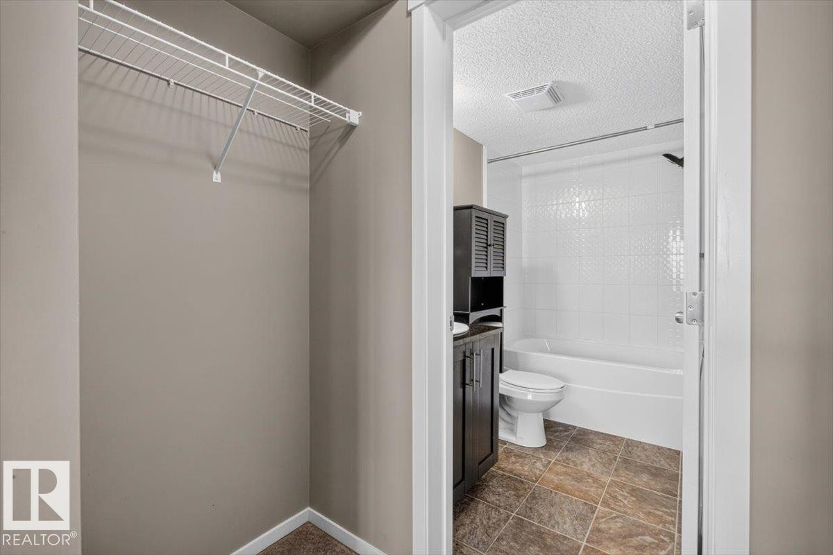 #204 18126 77 St Nw, Edmonton, AB - Indoor Photo Showing Bathroom