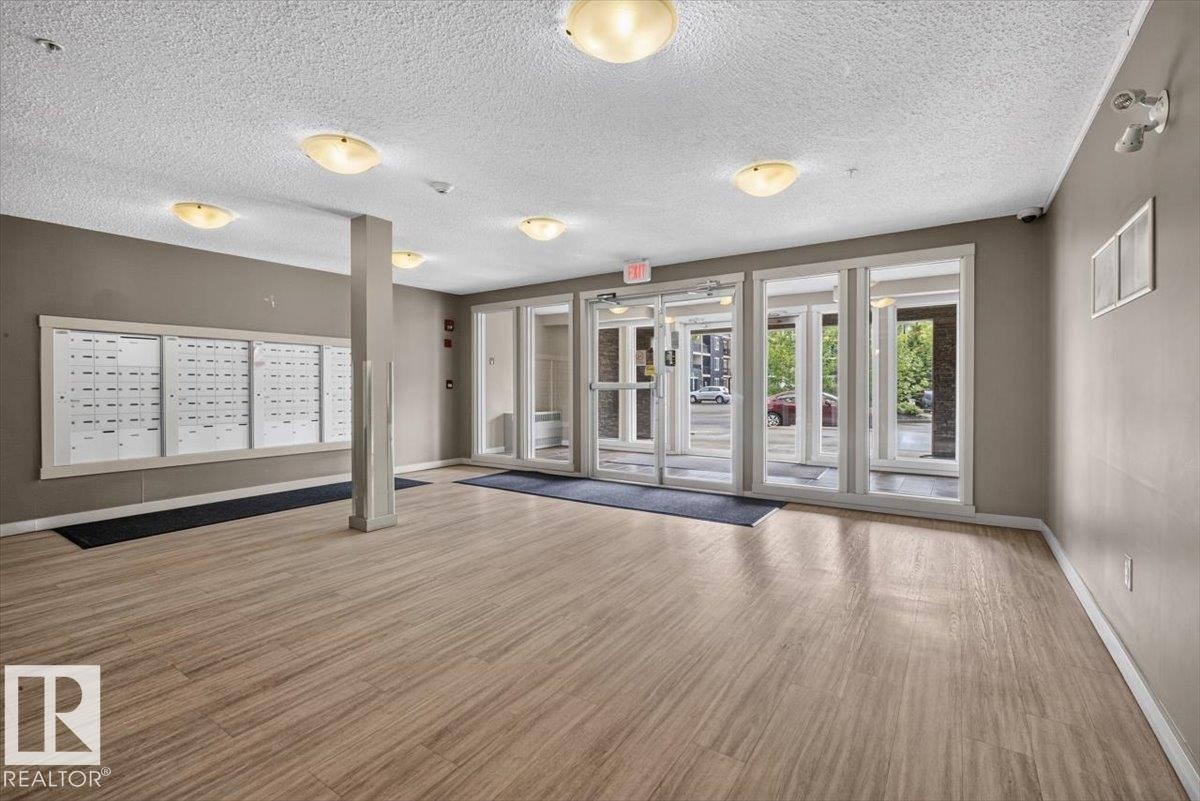 #204 18126 77 St Nw, Edmonton, AB - Indoor Photo Showing Other Room