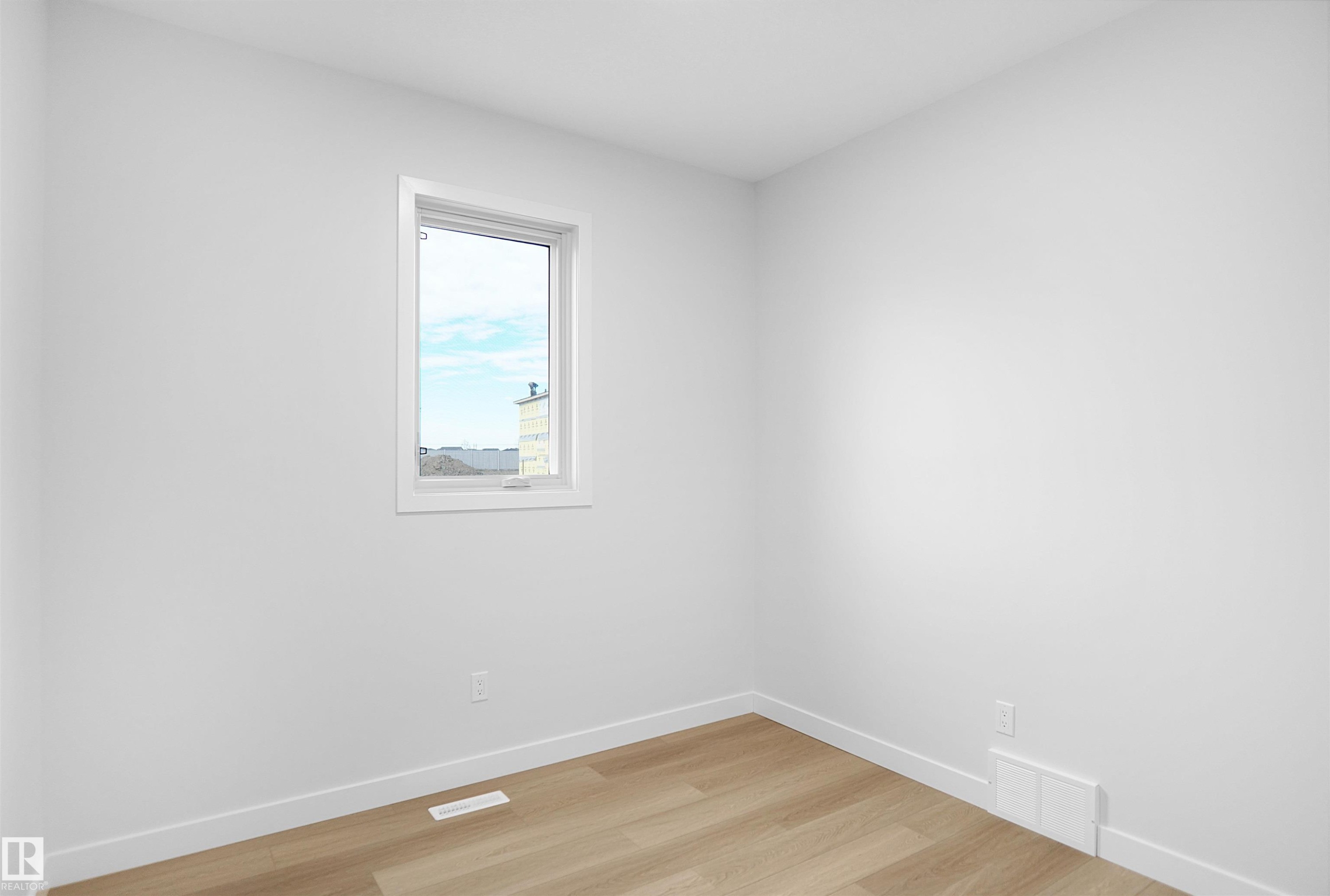 2241 194A Street Nw, Edmonton, AB - Indoor Photo Showing Other Room