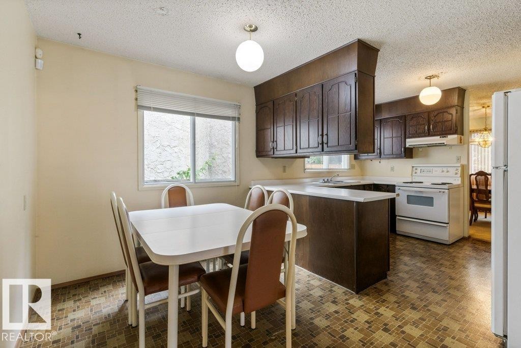 11113 173A Avenue Nw, Edmonton, AB - Indoor