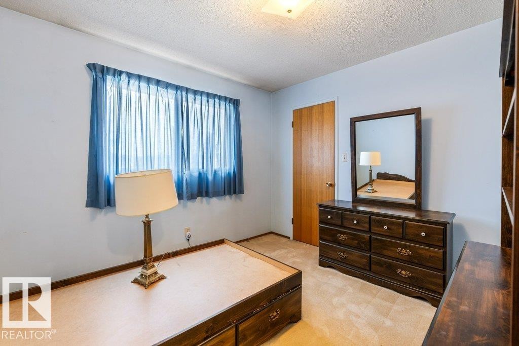 11113 173A Avenue Nw, Edmonton, AB - Indoor