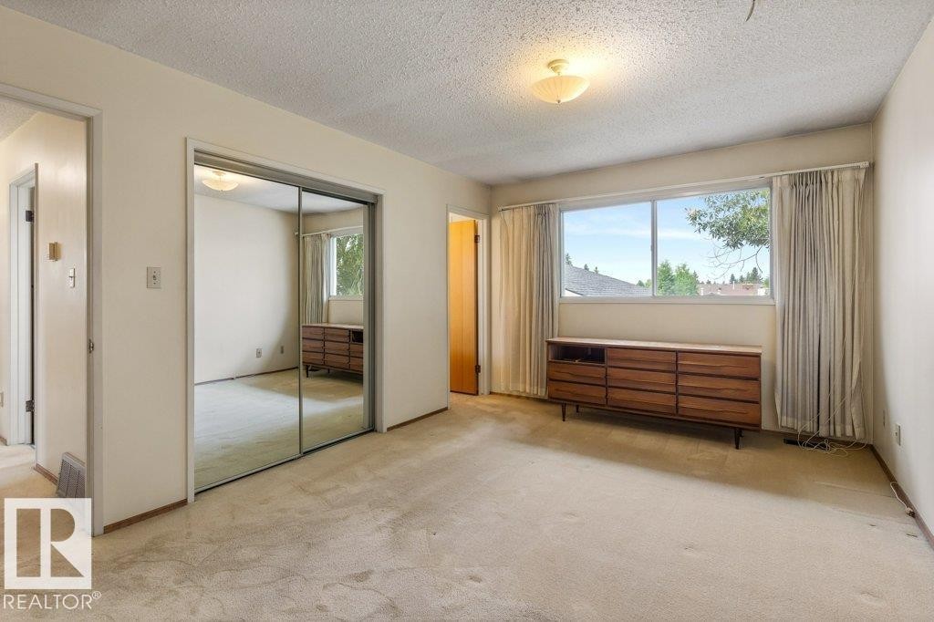 11113 173A Avenue Nw, Edmonton, AB - Indoor