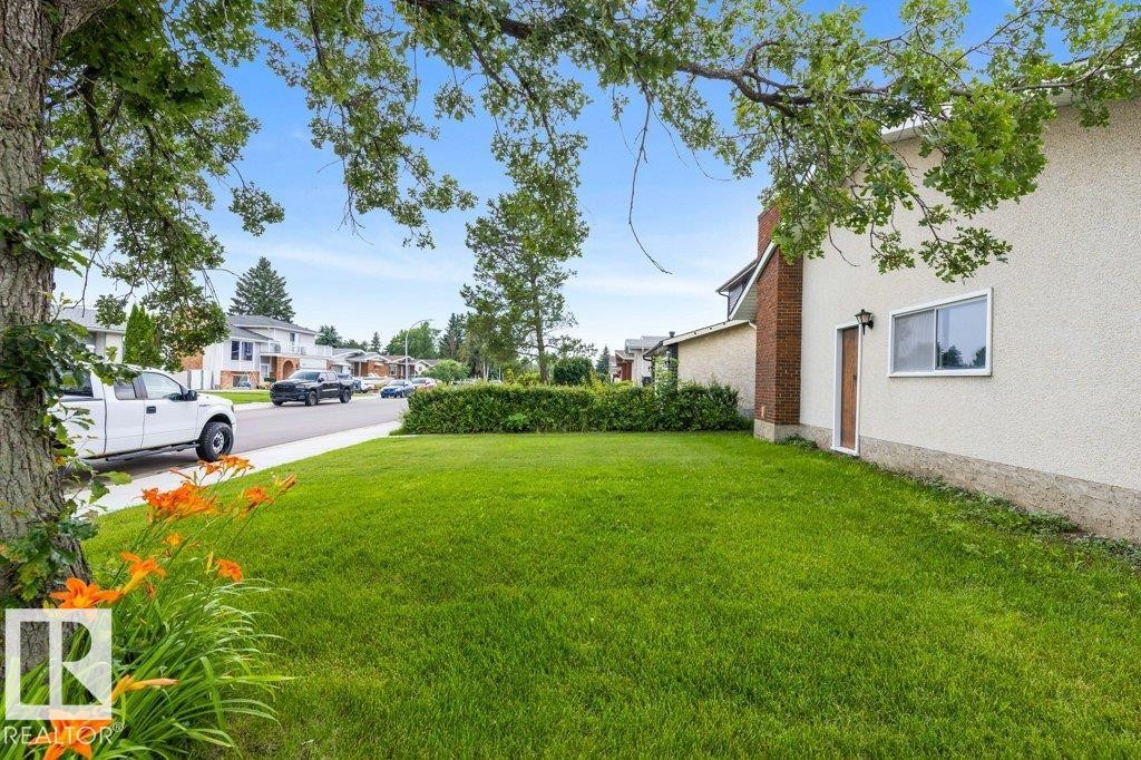 11113 173A Avenue Nw, Edmonton, AB - Outdoor