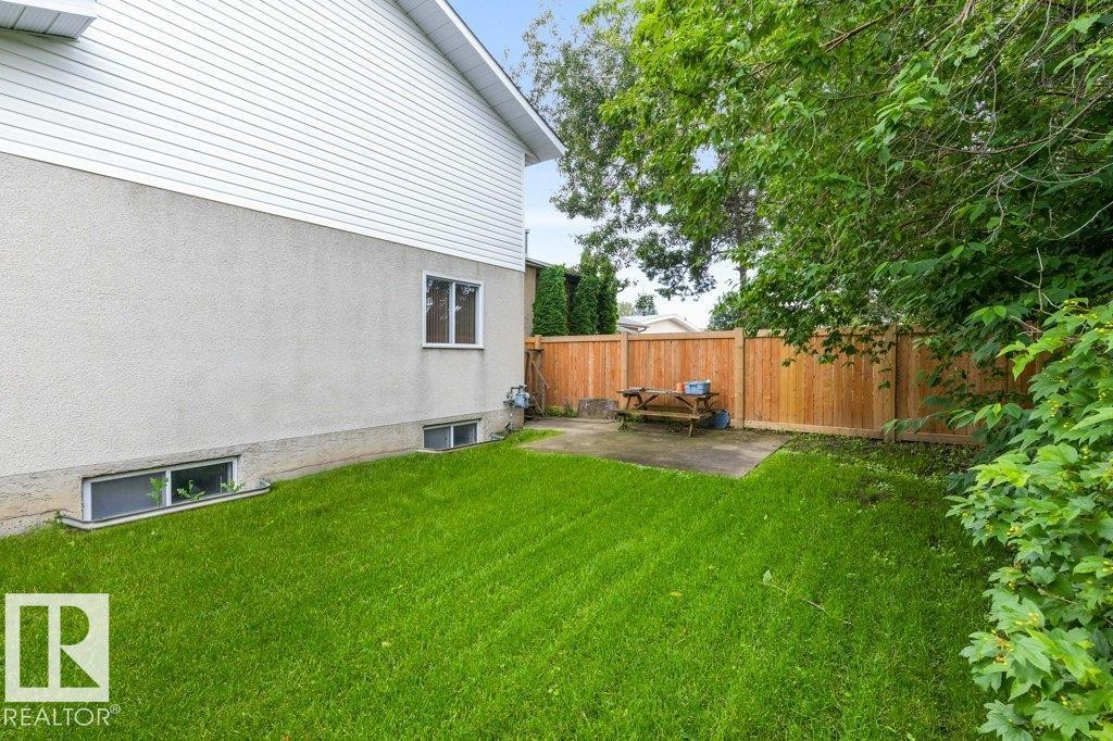 11113 173A Avenue Nw, Edmonton, AB - Outdoor