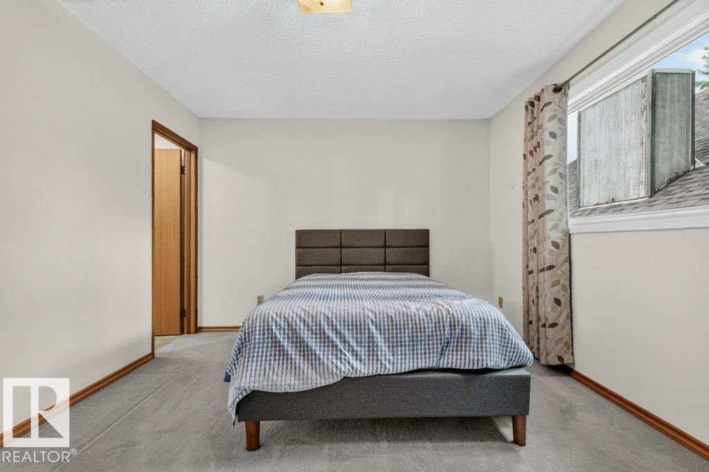 10423 33 Avenue Nw, Edmonton, AB