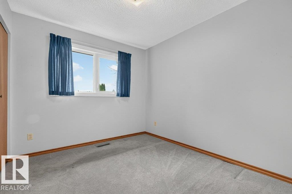 10423 33 Avenue Nw, Edmonton, AB