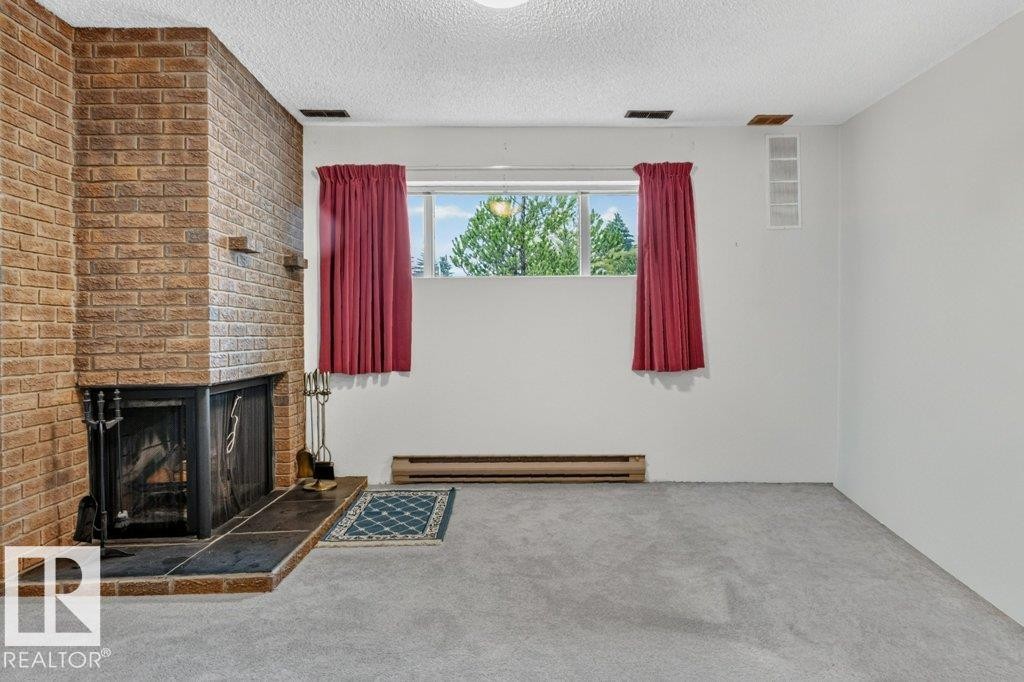 10423 33 Avenue Nw, Edmonton, AB