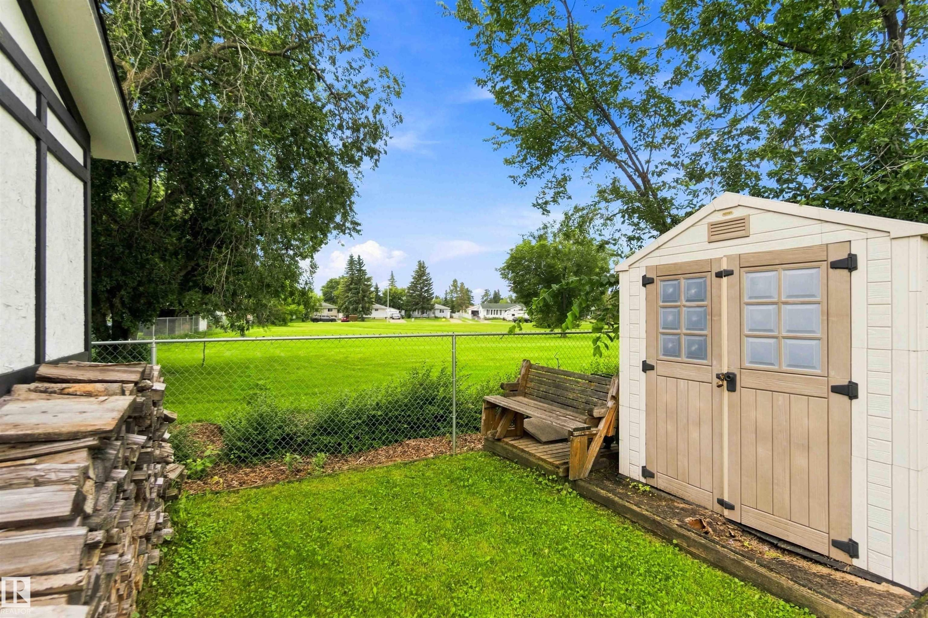 5103 57 Avenue, Leduc, AB - Outdoor