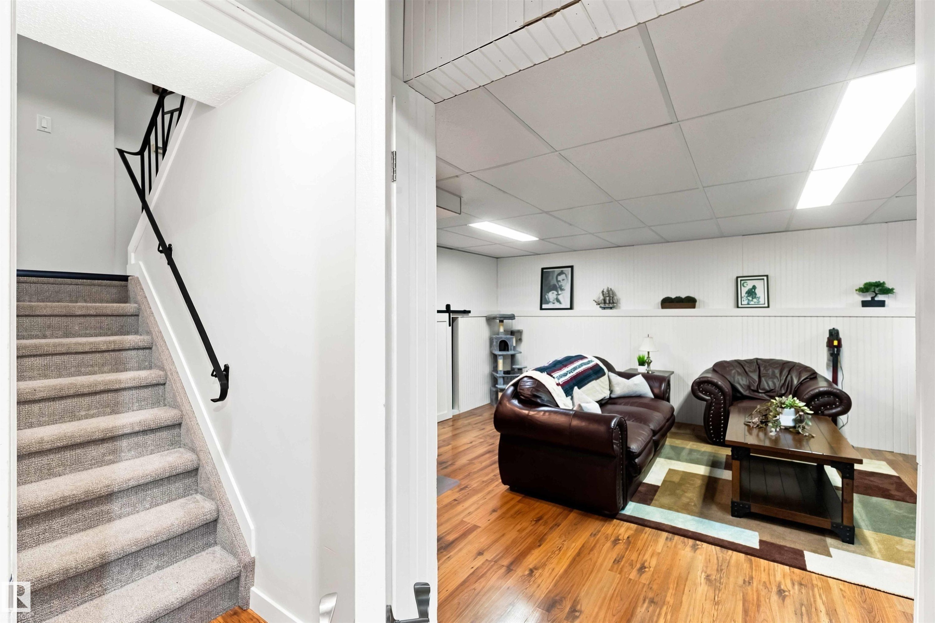 5103 57 Avenue, Leduc, AB - Indoor