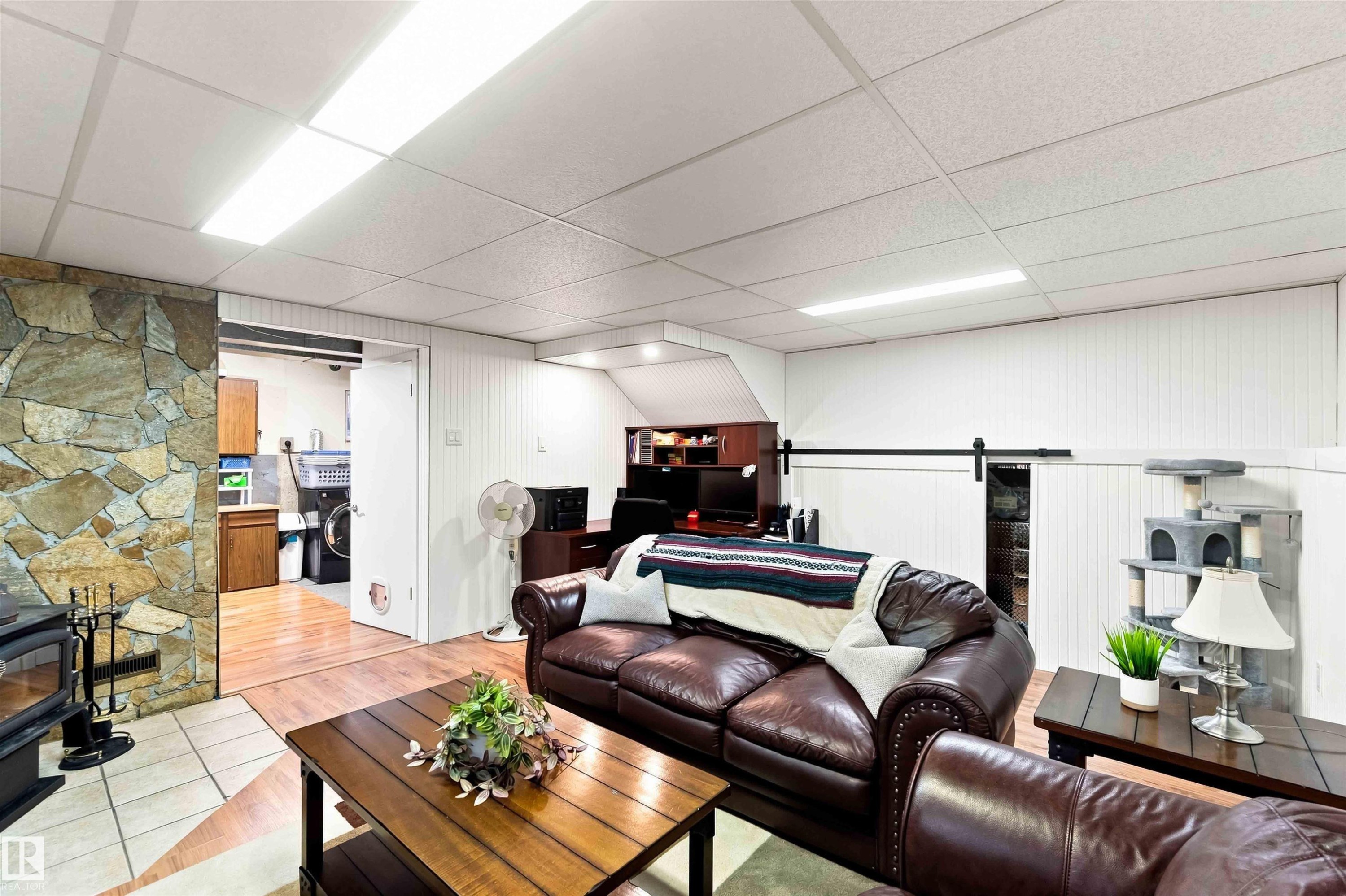 5103 57 Avenue, Leduc, AB - Indoor Photo Showing Other Room