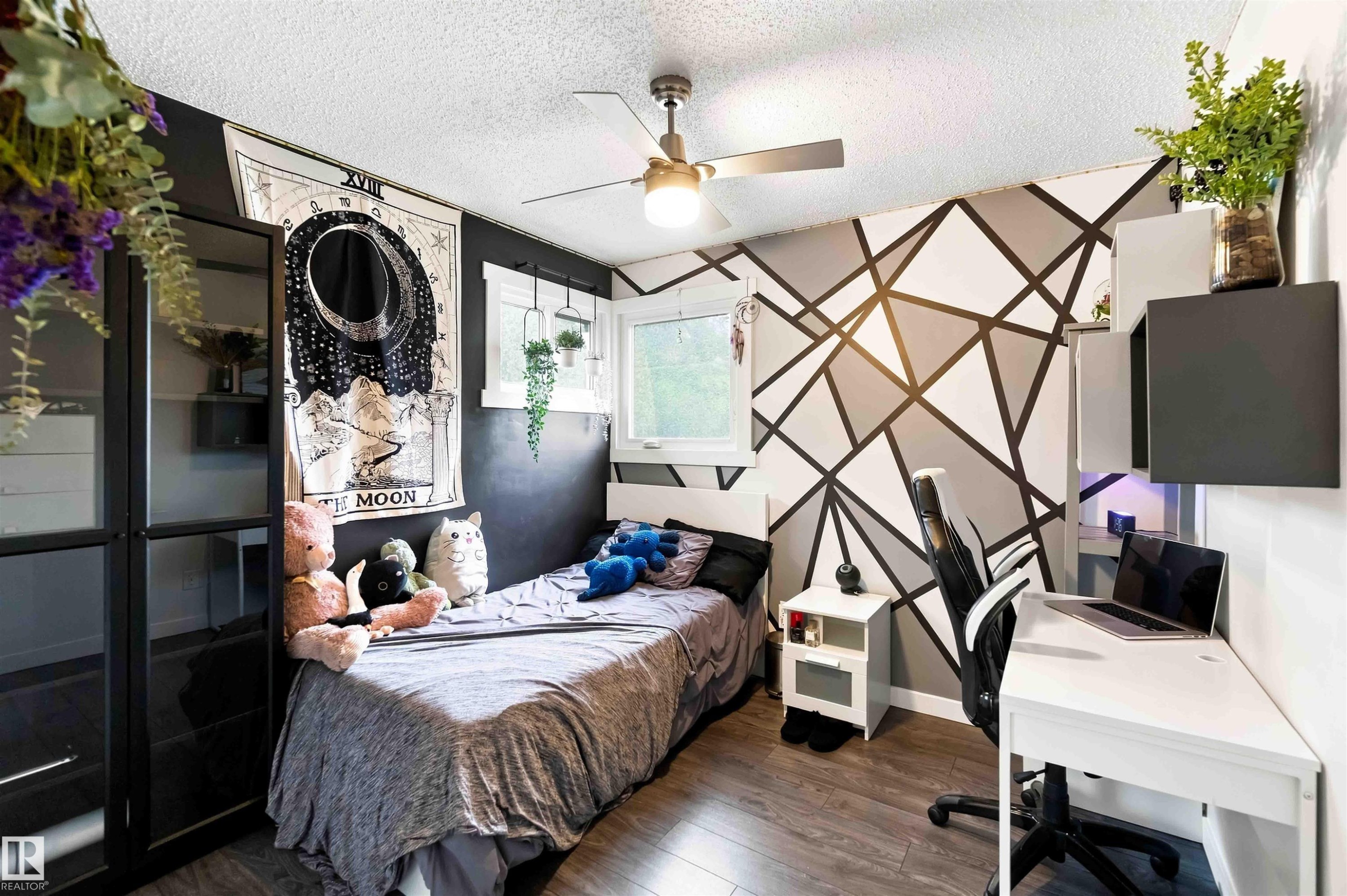 5103 57 Avenue, Leduc, AB - Indoor Photo Showing Bedroom