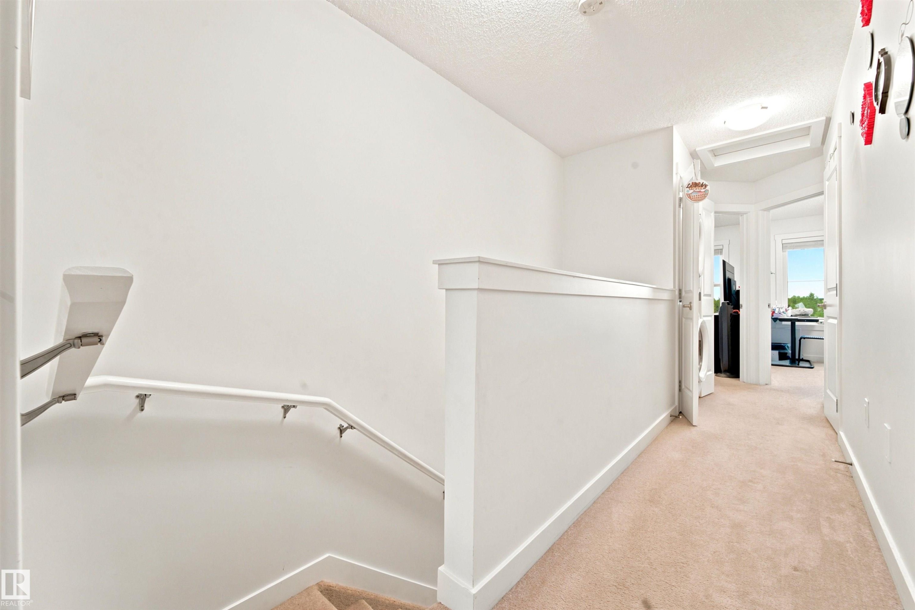 #64 655 Watt Bv Sw, Edmonton, AB - Indoor Photo Showing Other Room