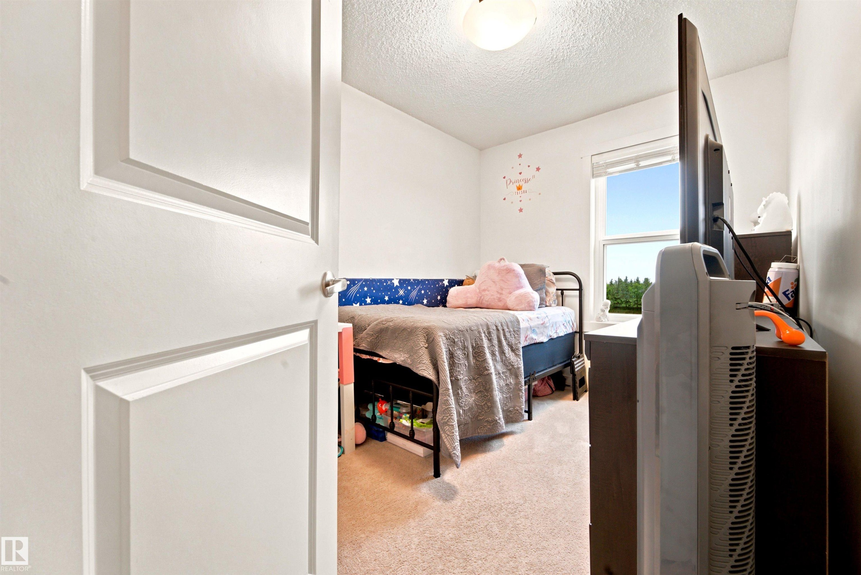 #64 655 Watt Bv Sw, Edmonton, AB - Indoor