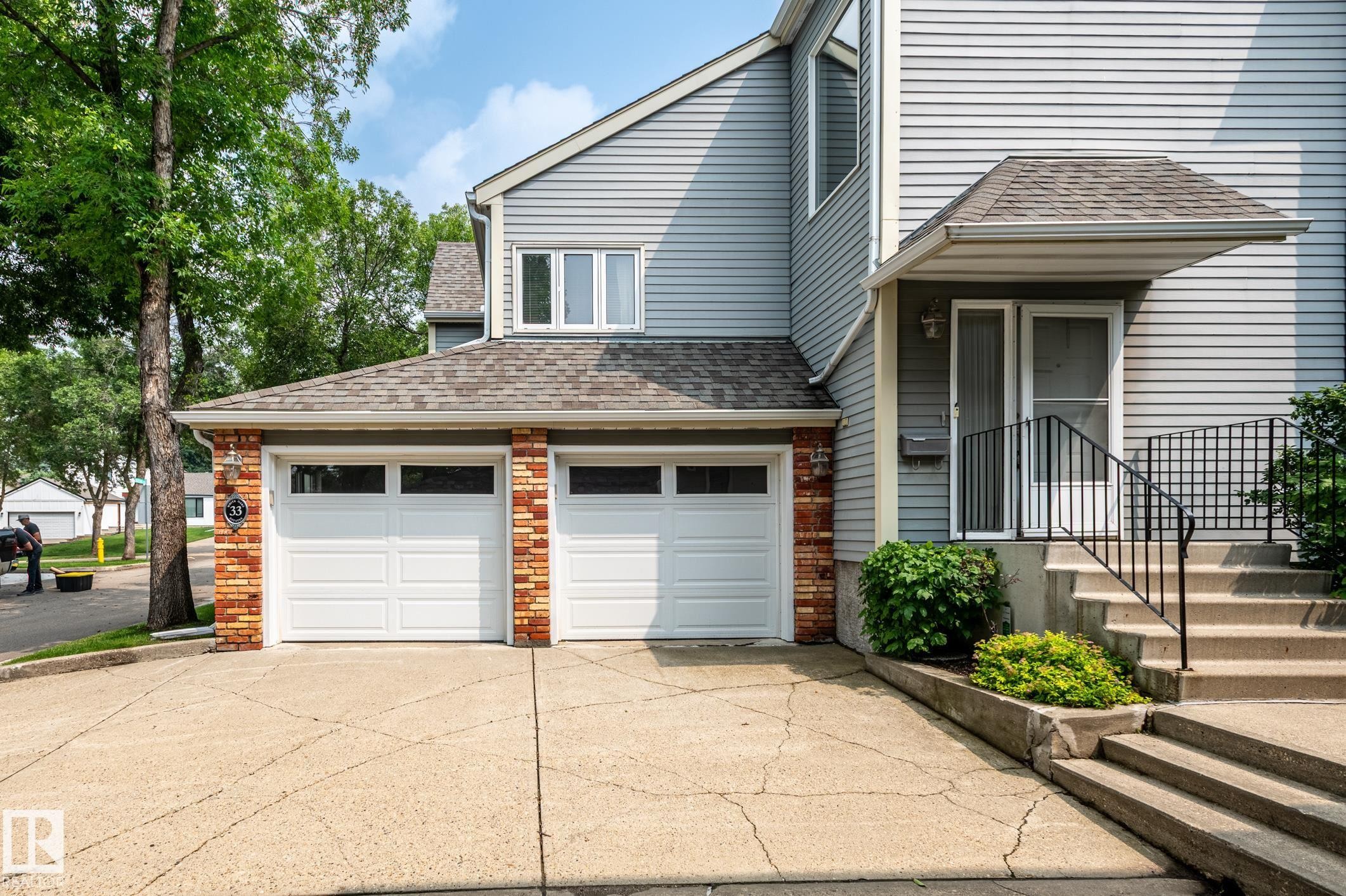 33 Whiteoaks Estates, St. Albert, AB - Outdoor