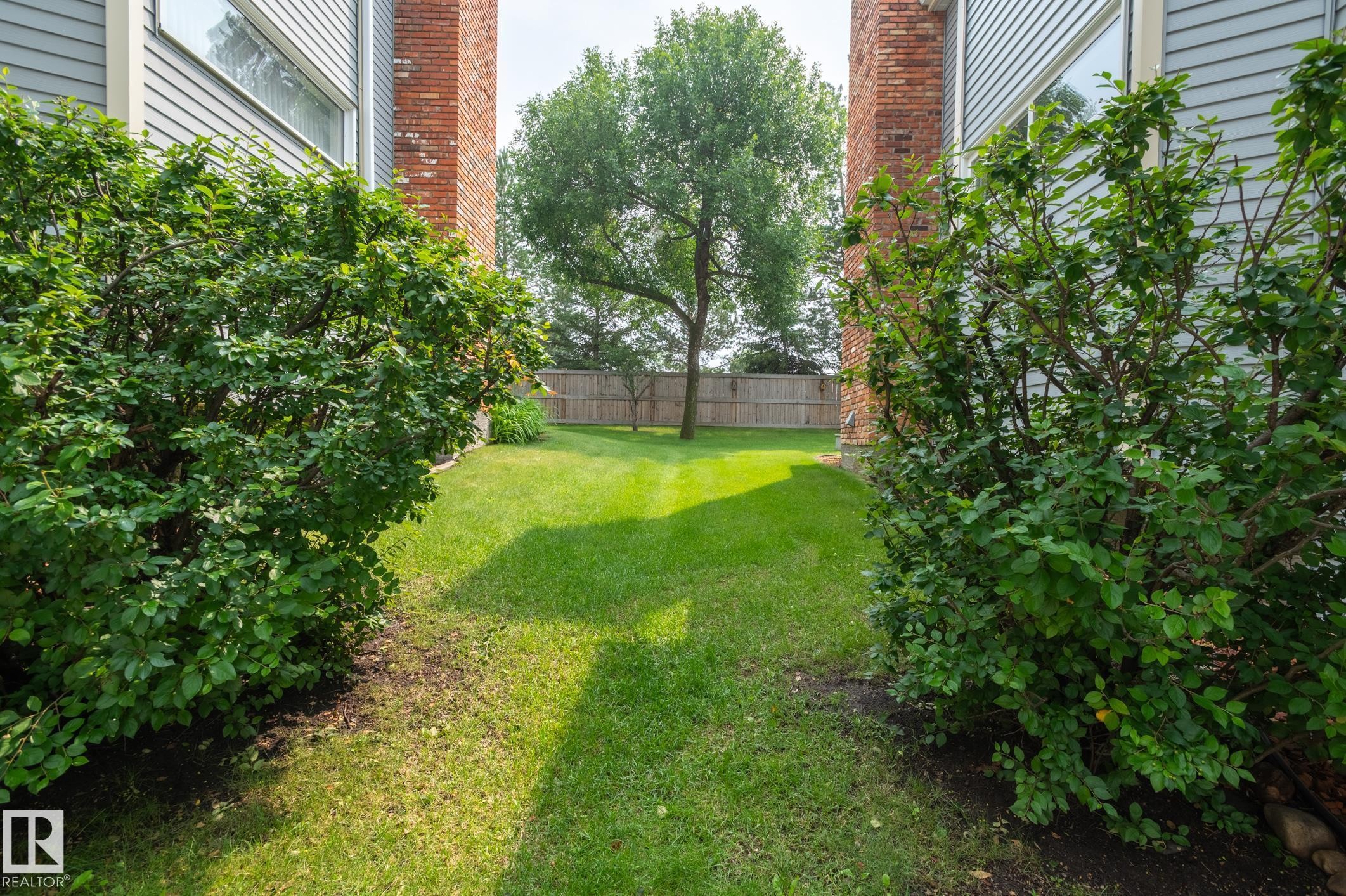 33 Whiteoaks Estates, St. Albert, AB - Outdoor