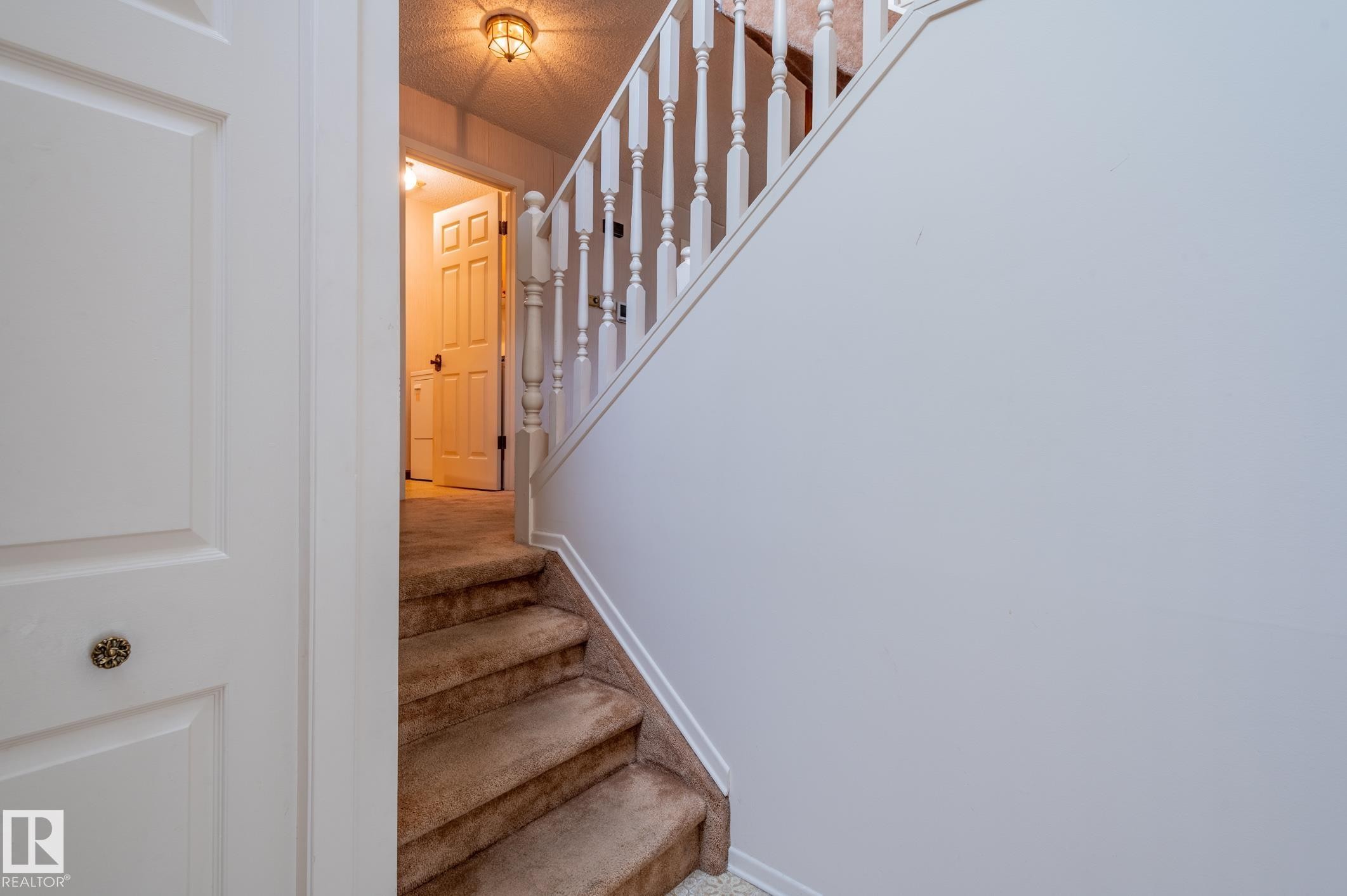 33 Whiteoaks Estates, St. Albert, AB - Indoor Photo Showing Other Room
