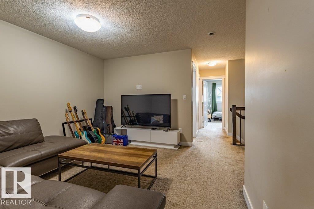 9372 Cooper Bend Sw, Edmonton, AB - Indoor Photo Showing Living Room