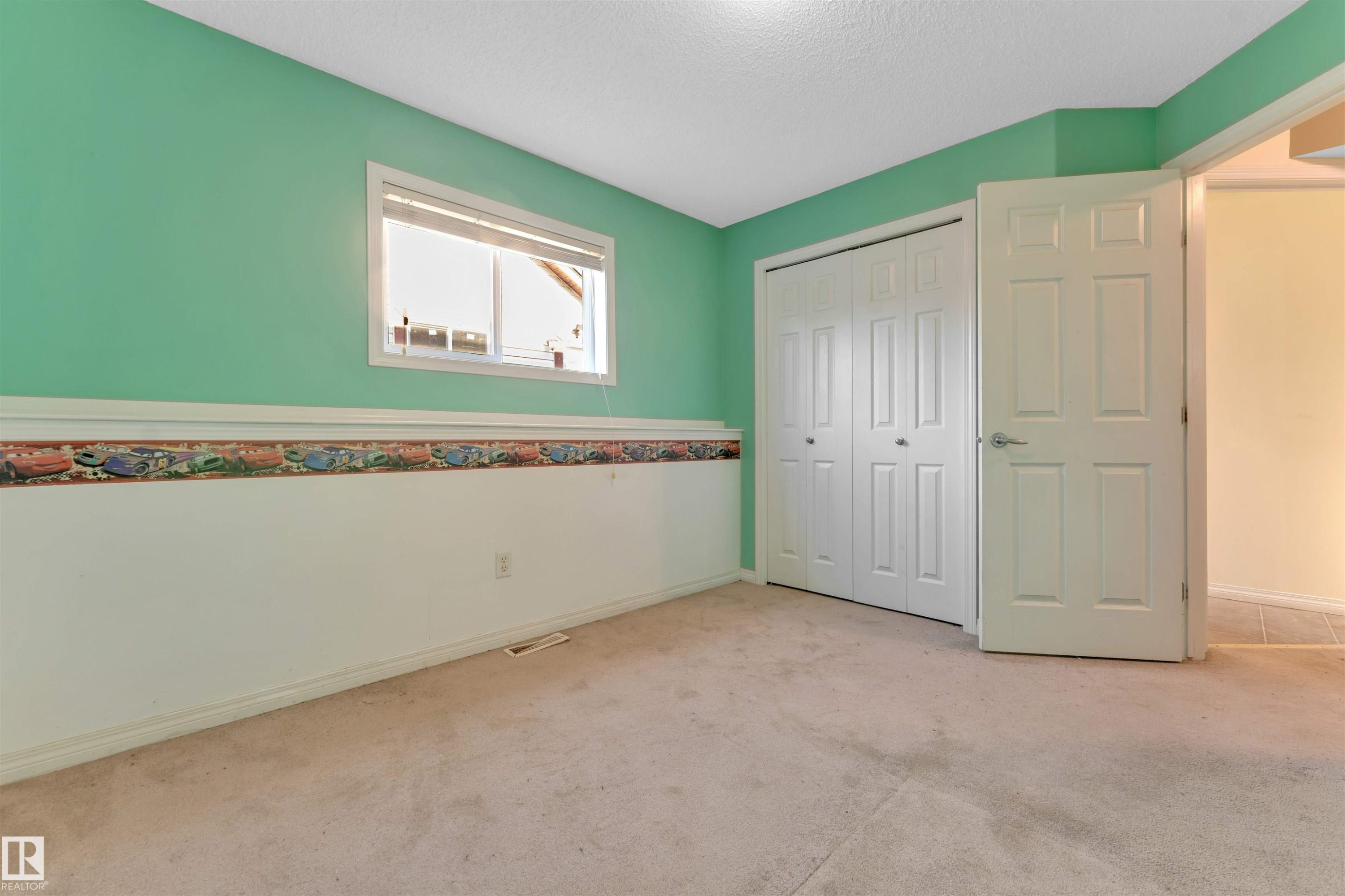 613 83 Street Sw, Edmonton, AB - Indoor