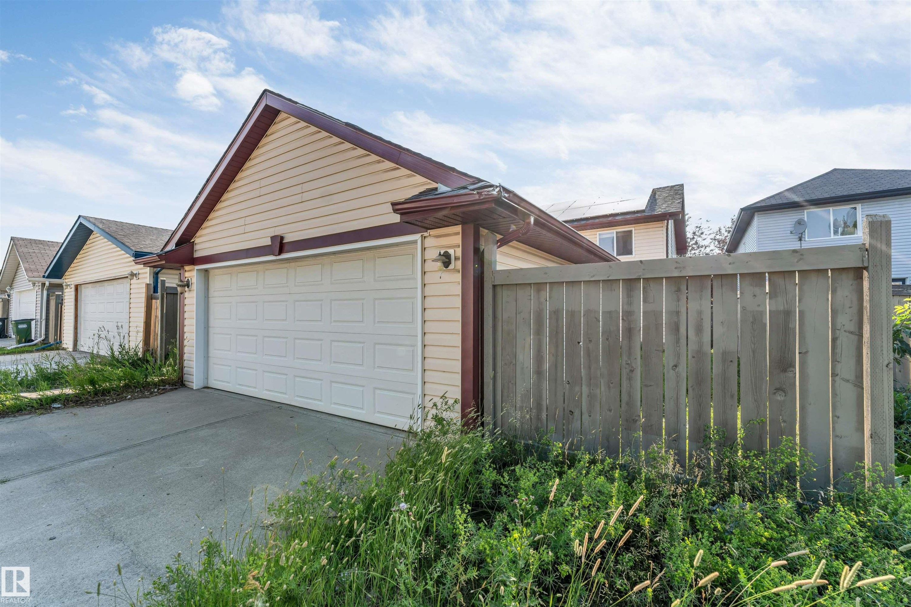 613 83 Street Sw, Edmonton, AB - Outdoor
