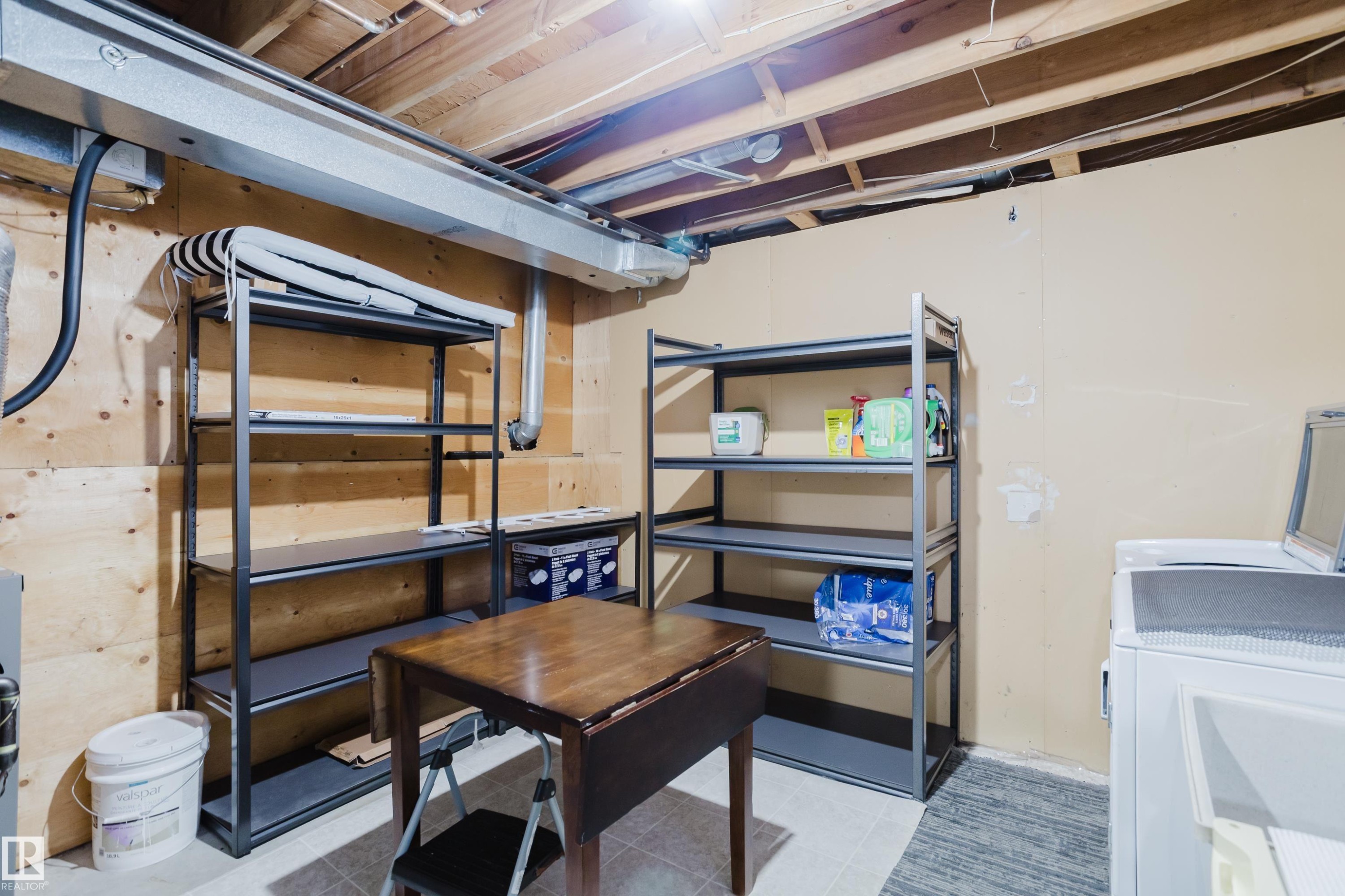6 Kiniski Crescent Nw, Edmonton, AB - Indoor Photo Showing Basement