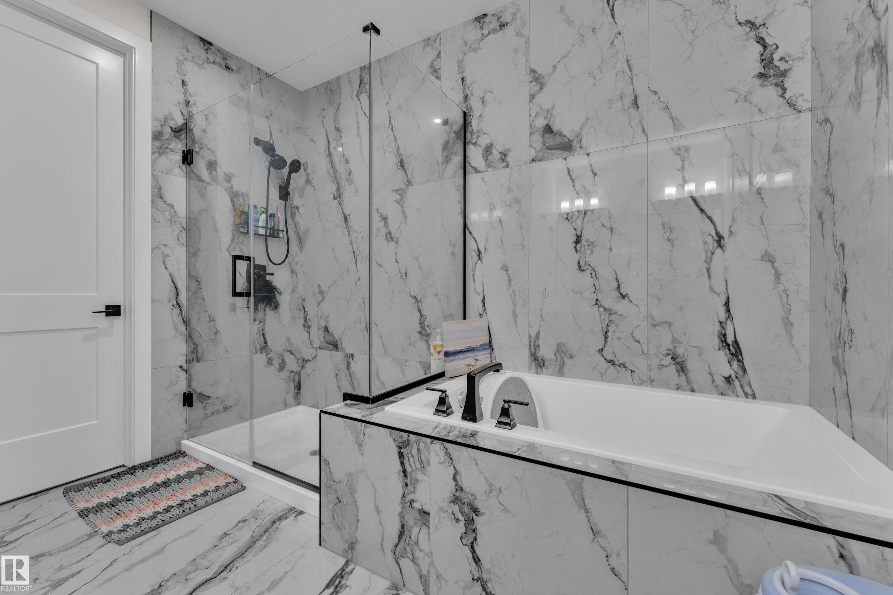 3924 41 Avenue, Beaumont, AB - Indoor Photo Showing Bathroom