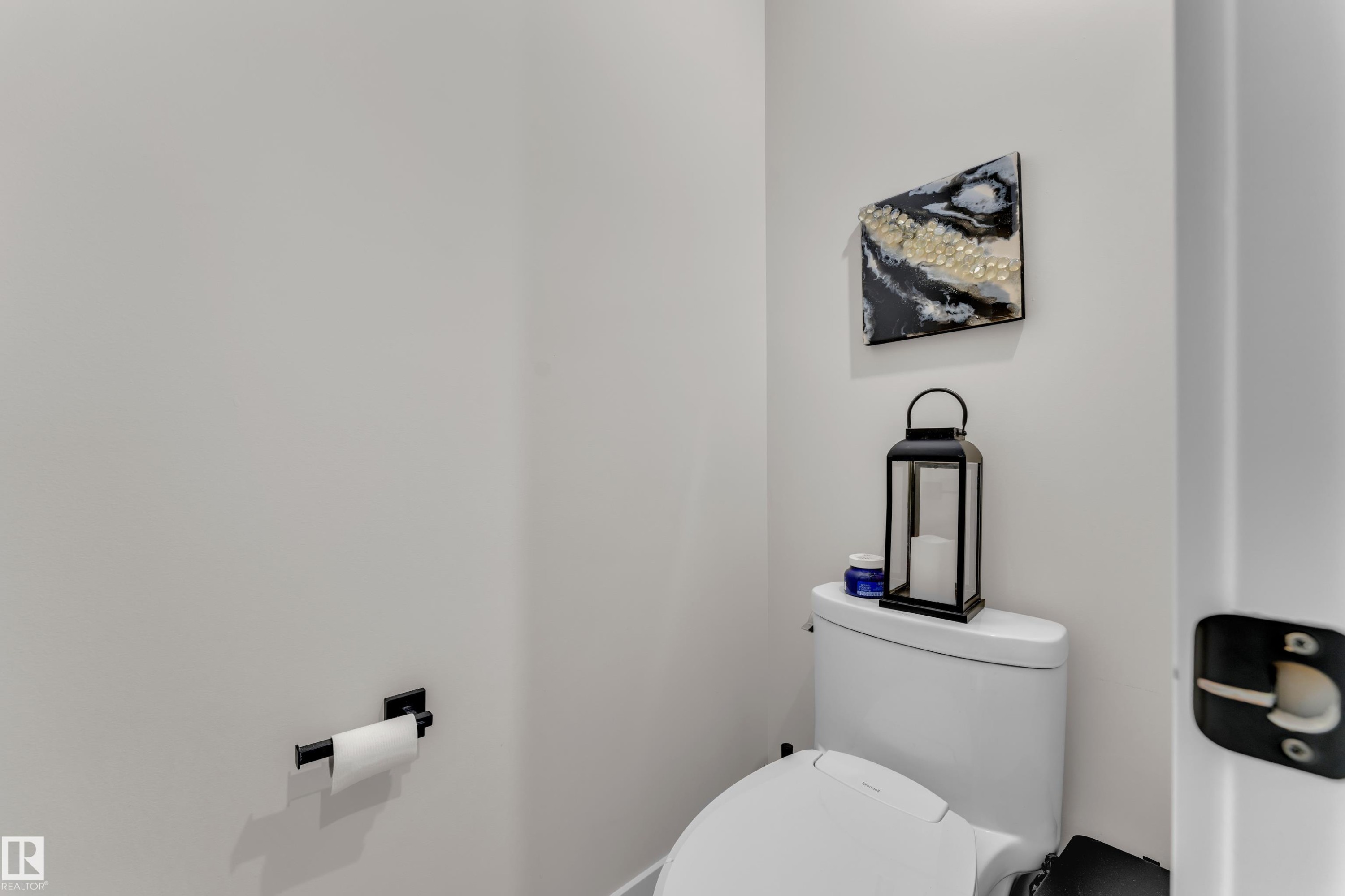 3924 41 Avenue, Beaumont, AB - Indoor Photo Showing Bathroom