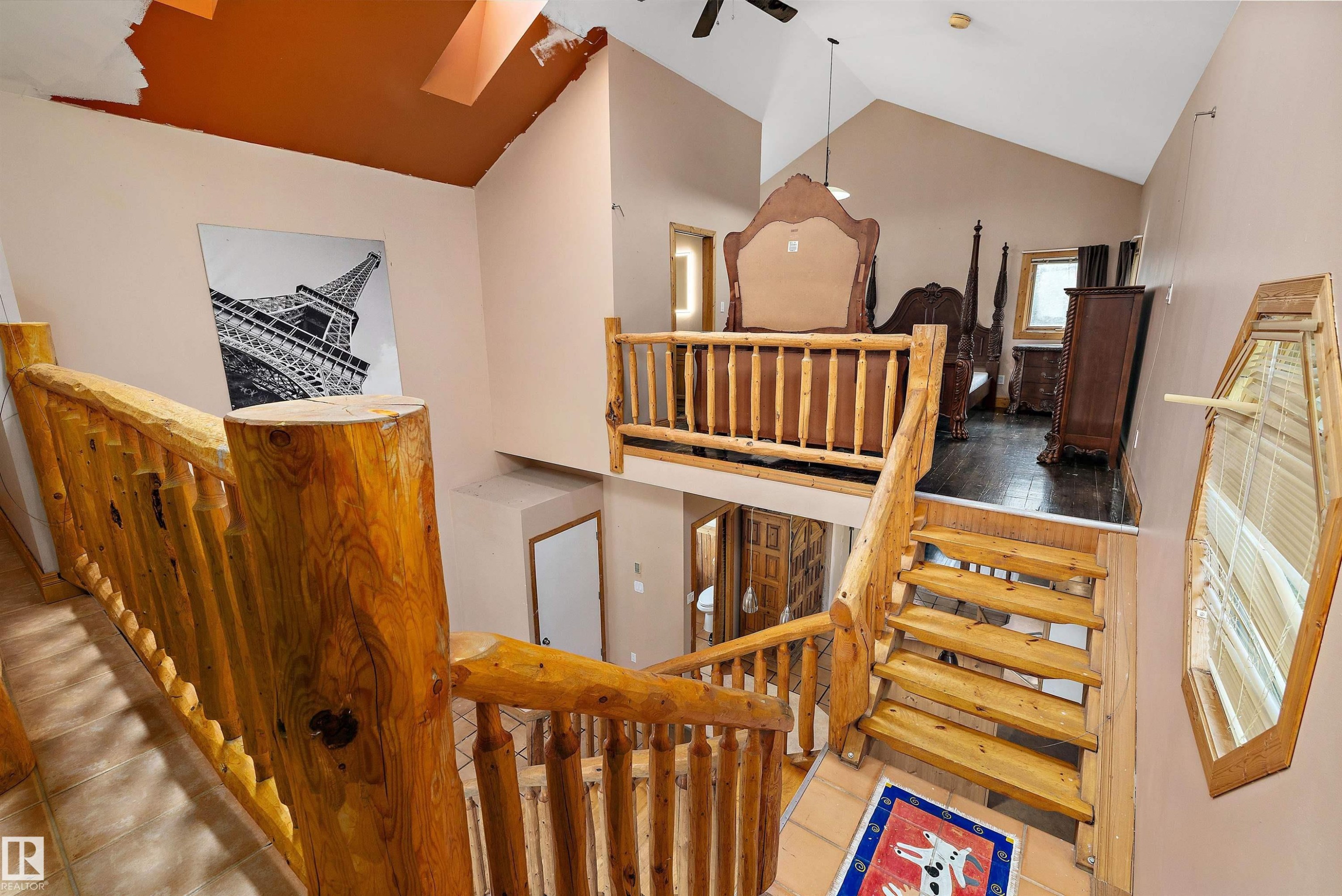 11253 89 Street Nw, Edmonton, AB - Indoor Photo Showing Other Room