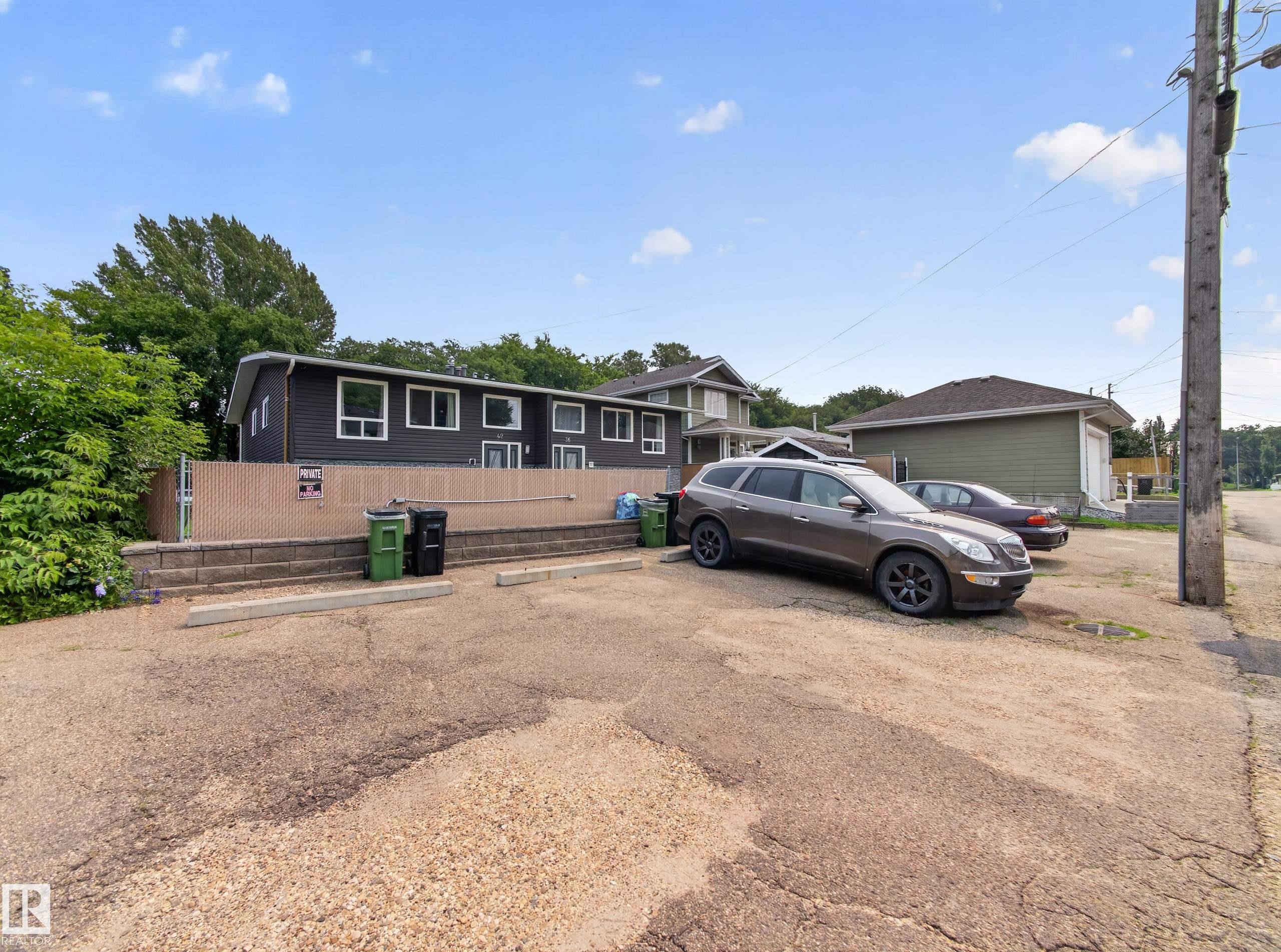 10136 81 Street Nw, Edmonton, AB - Outdoor