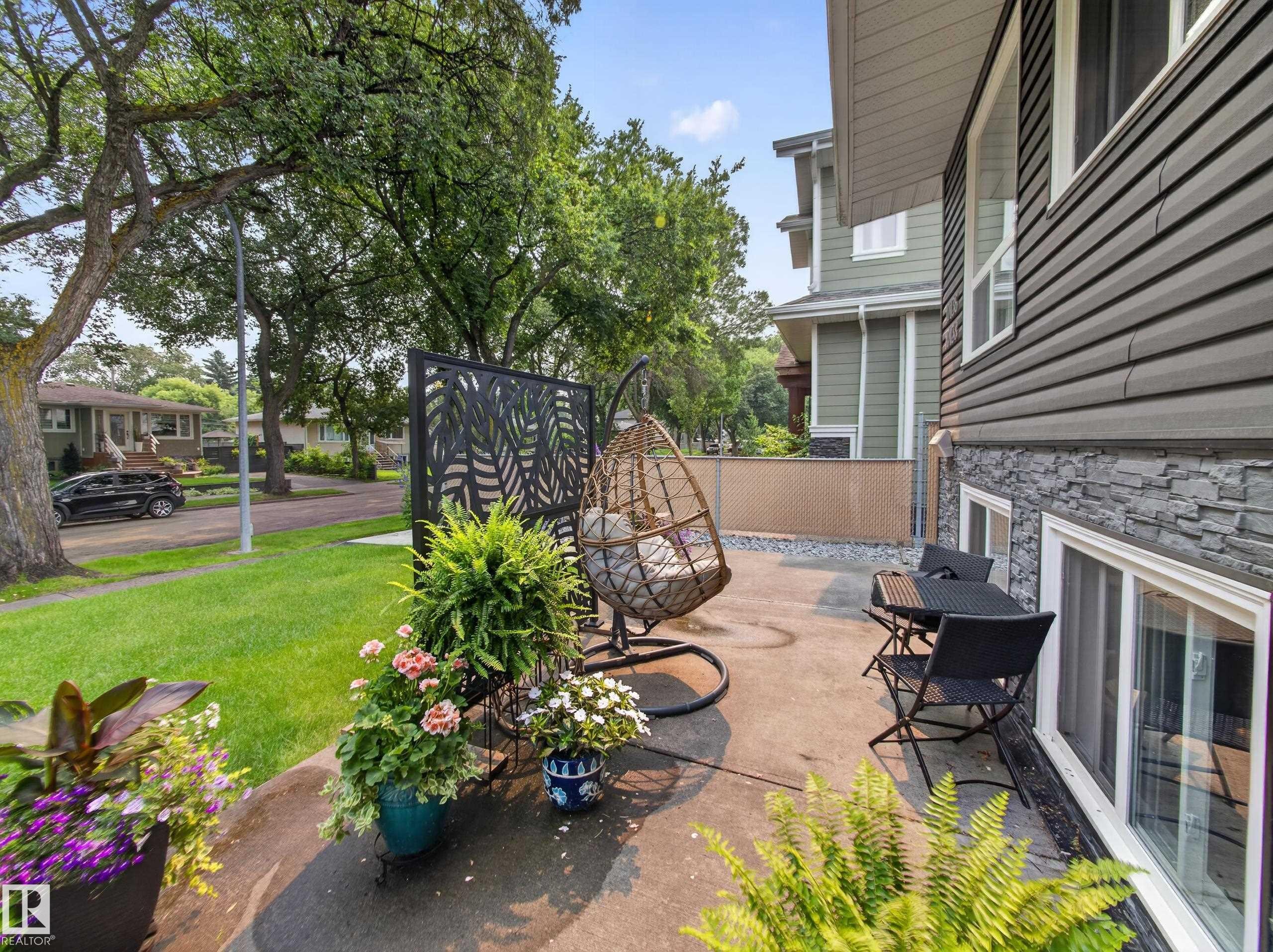 10136 81 Street Nw, Edmonton, AB - Outdoor