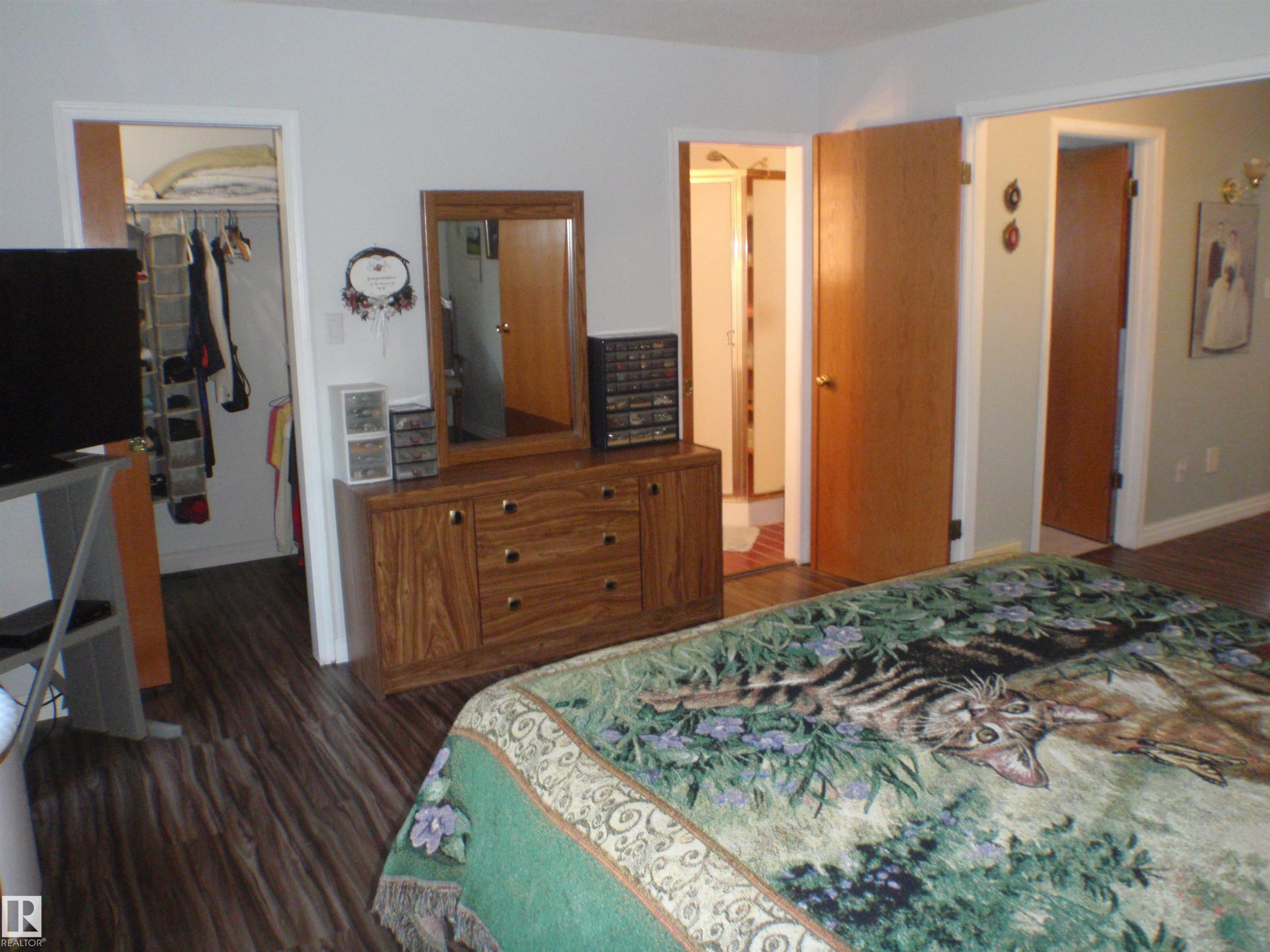 5802 53 Street, Barrhead, AB - Indoor Photo Showing Bedroom