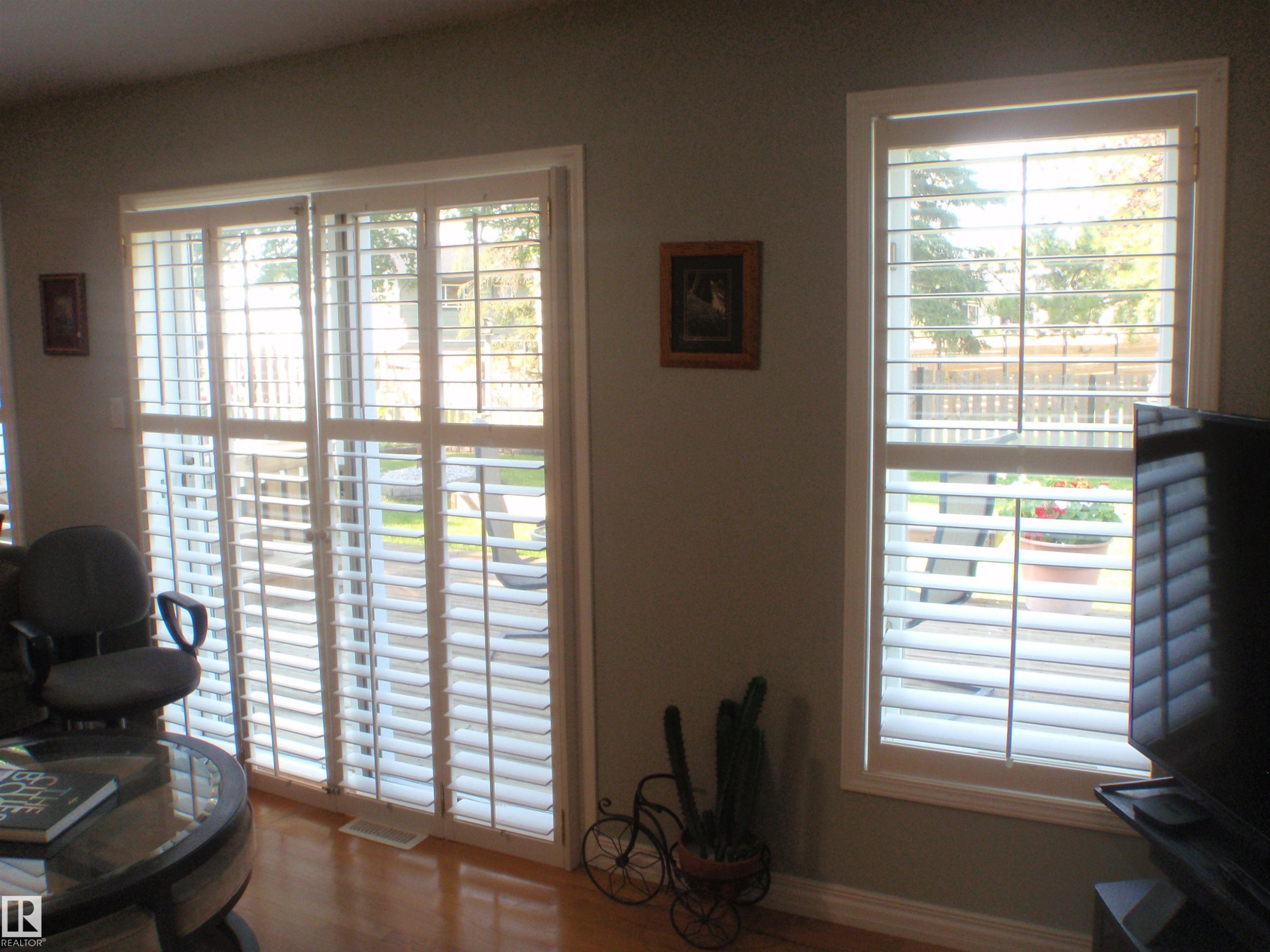 5802 53 Street, Barrhead, AB - Indoor