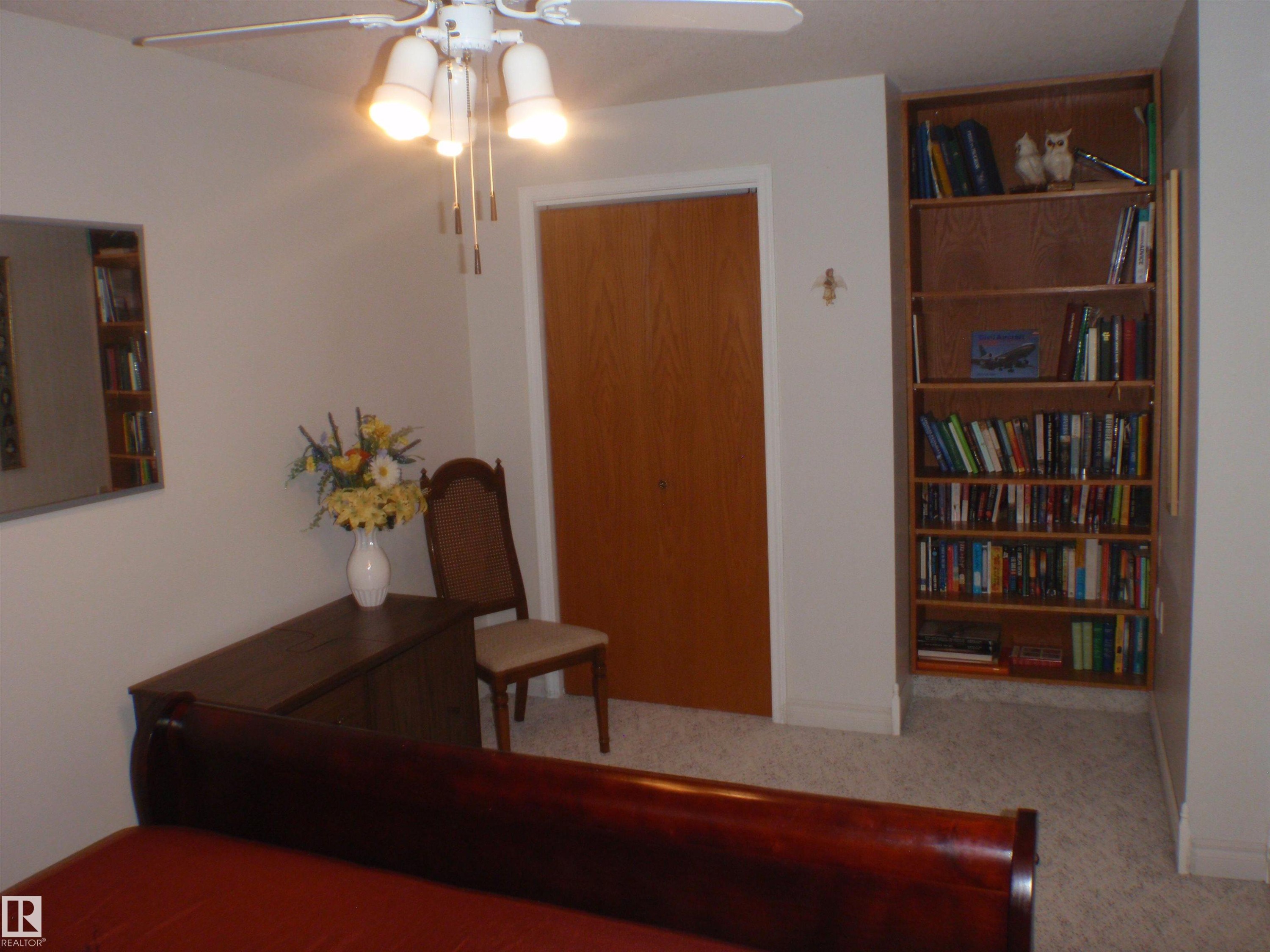 5802 53 Street, Barrhead, AB - Indoor Photo Showing Other Room