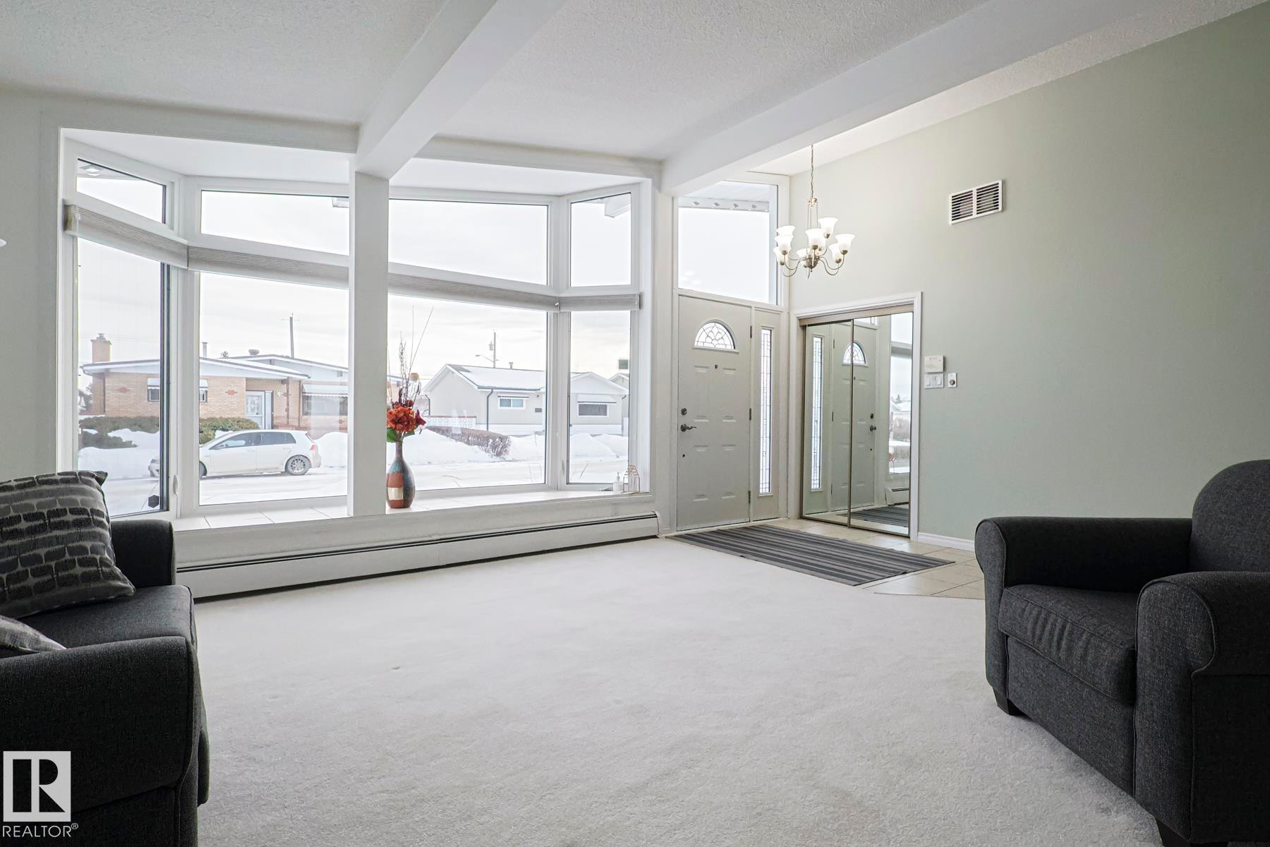 13304 70 Street Nw, Edmonton, AB - Indoor