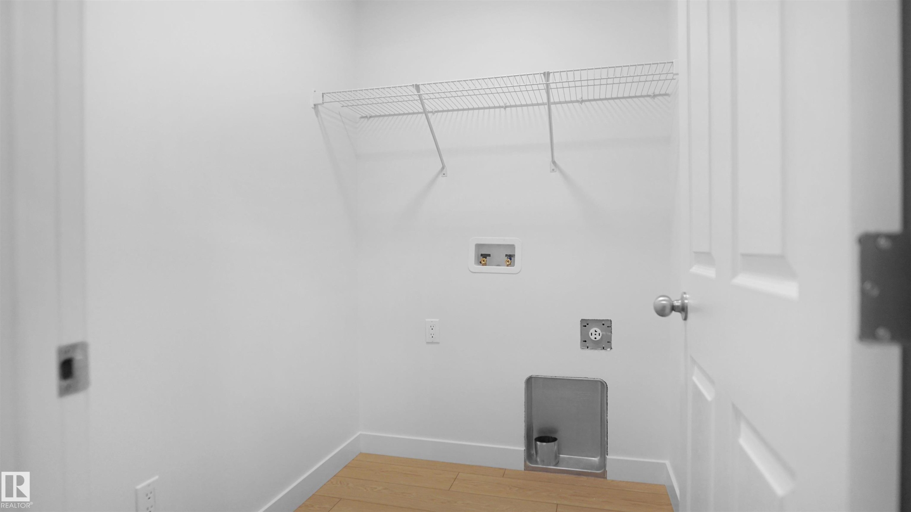 7391 Keeler Crescent Sw, Edmonton, AB - Indoor