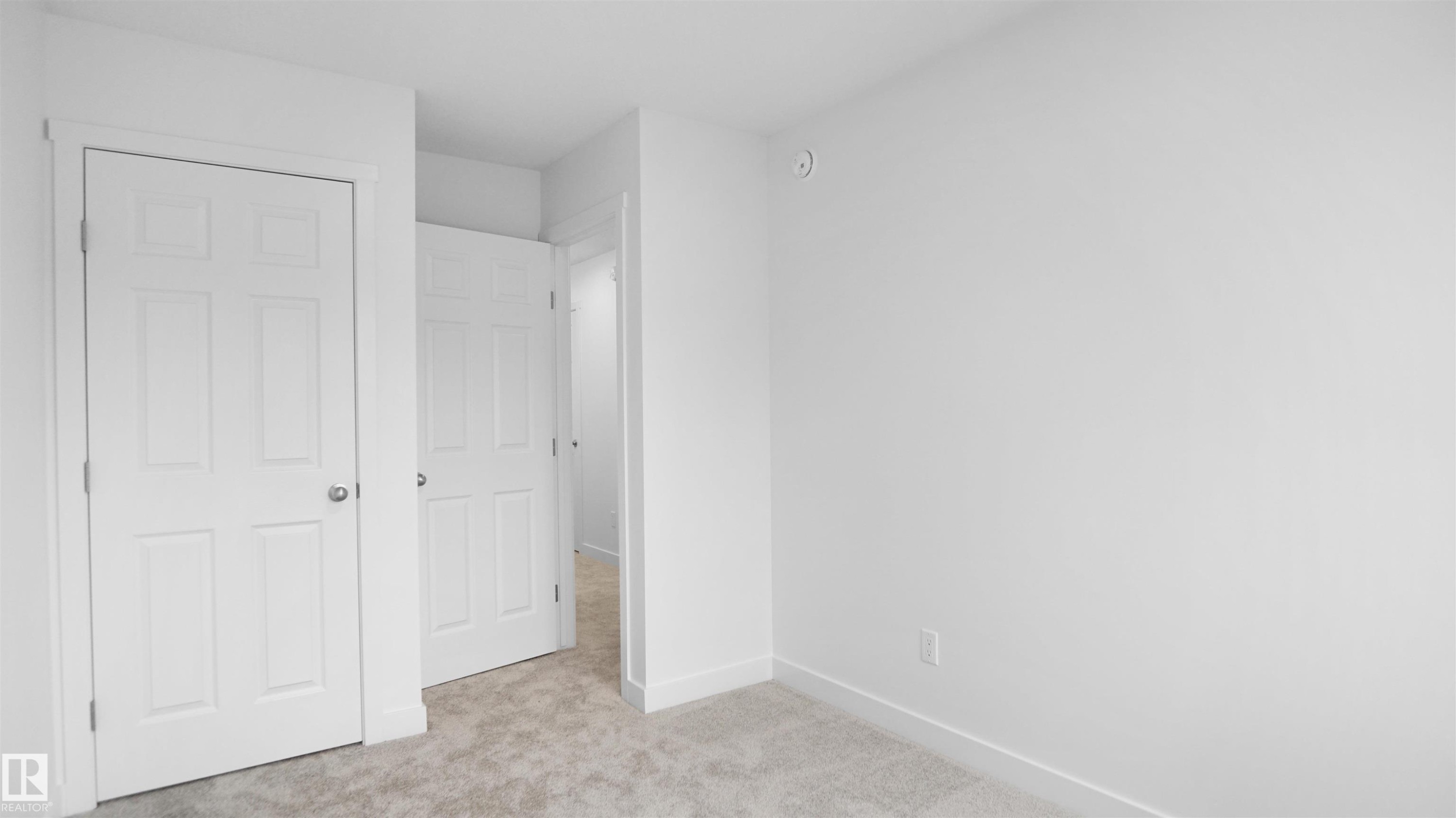 7391 Keeler Crescent Sw, Edmonton, AB - Indoor Photo Showing Other Room