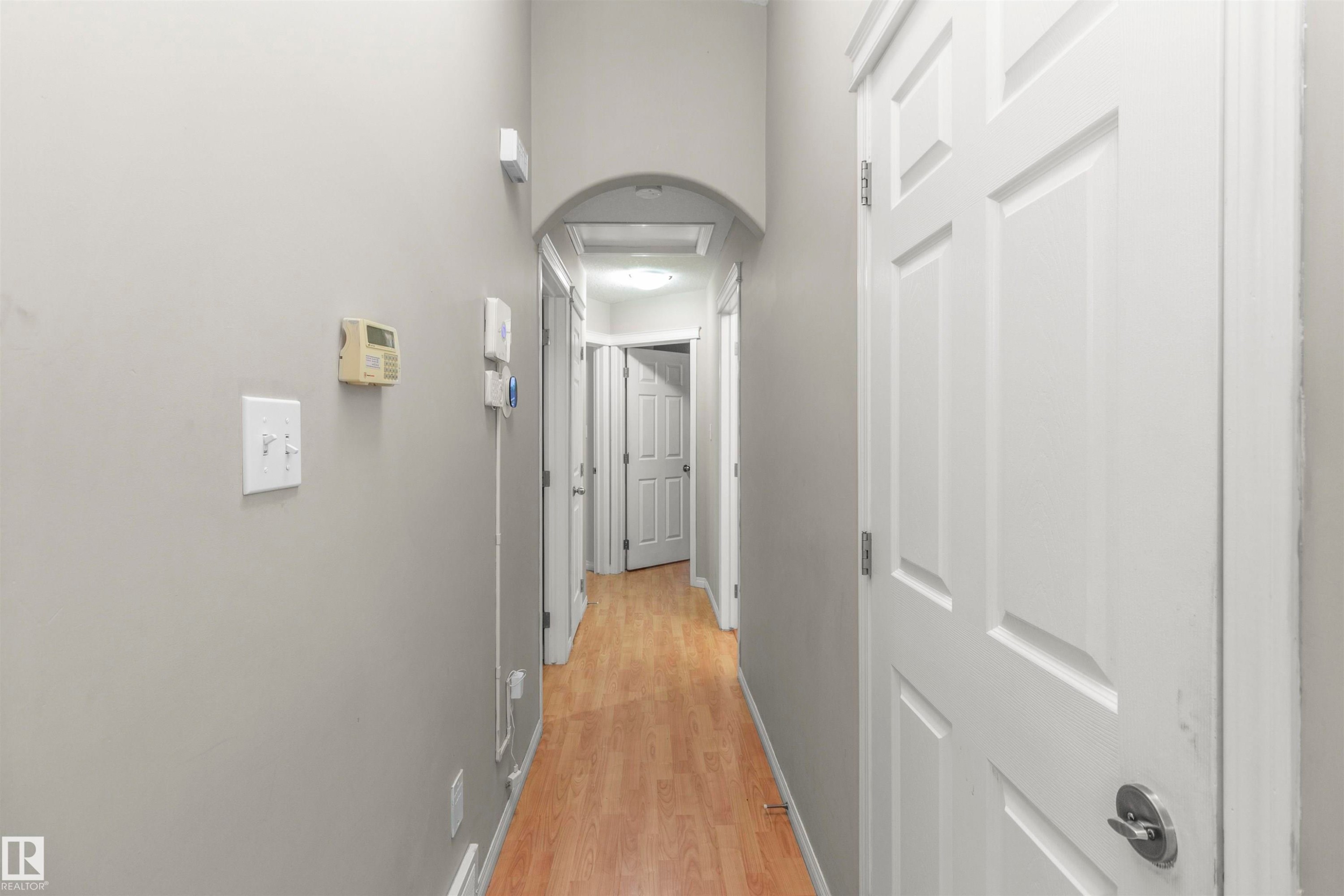 11517 83 Street Nw, Edmonton, AB - Indoor Photo Showing Other Room