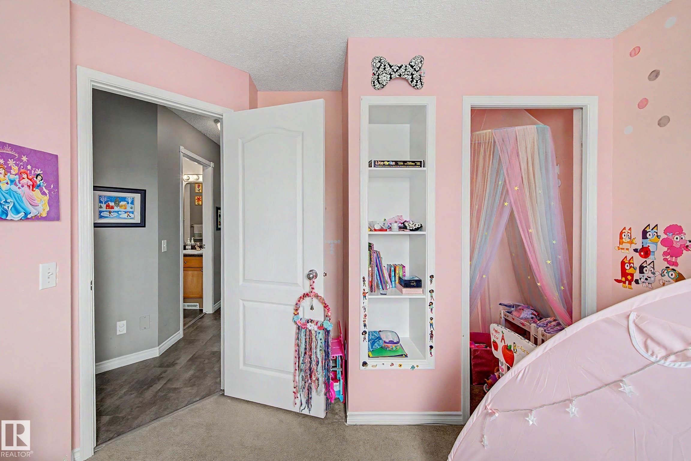 16114 43 Street Nw, Edmonton, AB - Indoor