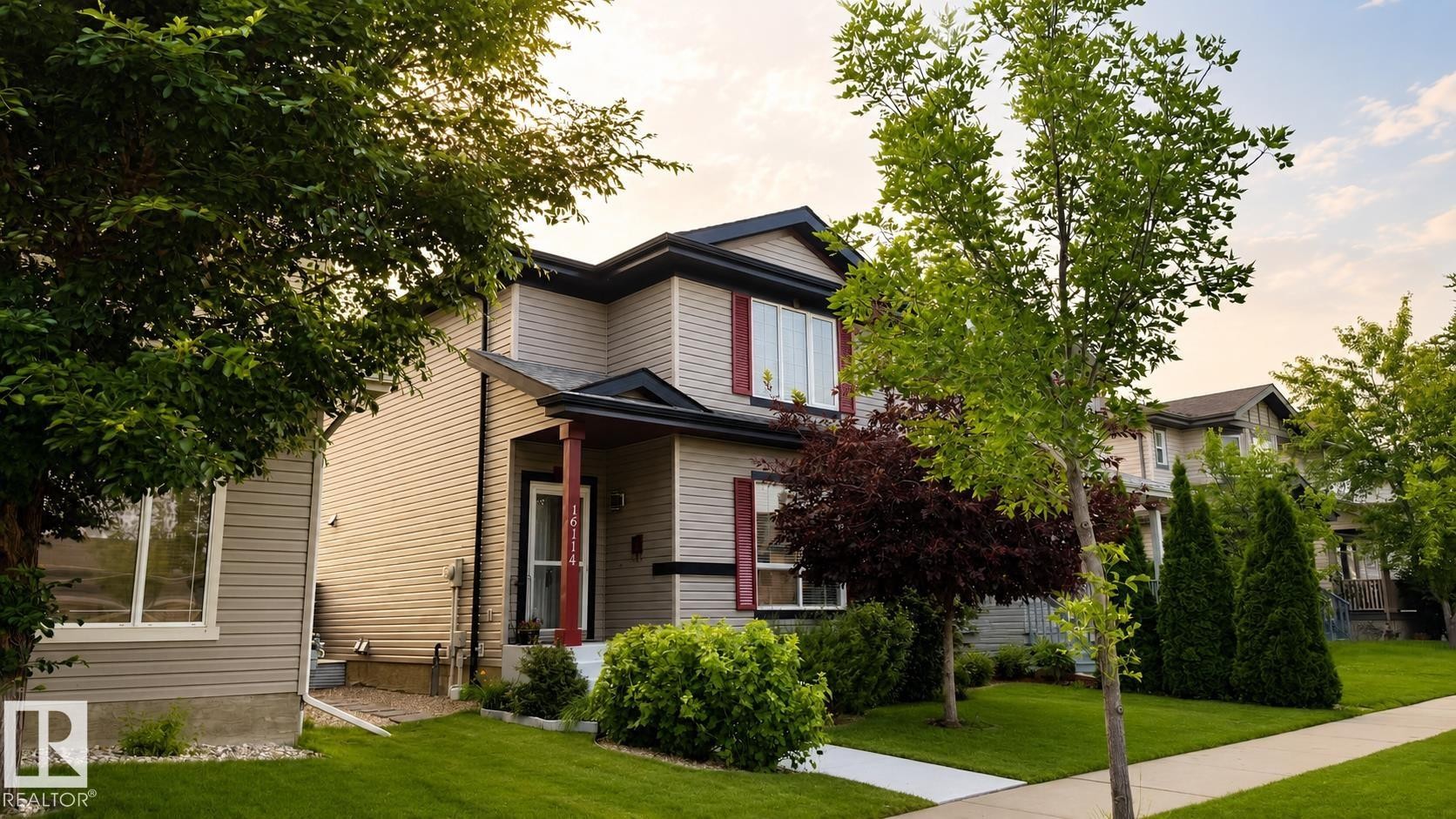 16114 43 Street Nw, Edmonton, AB - Outdoor