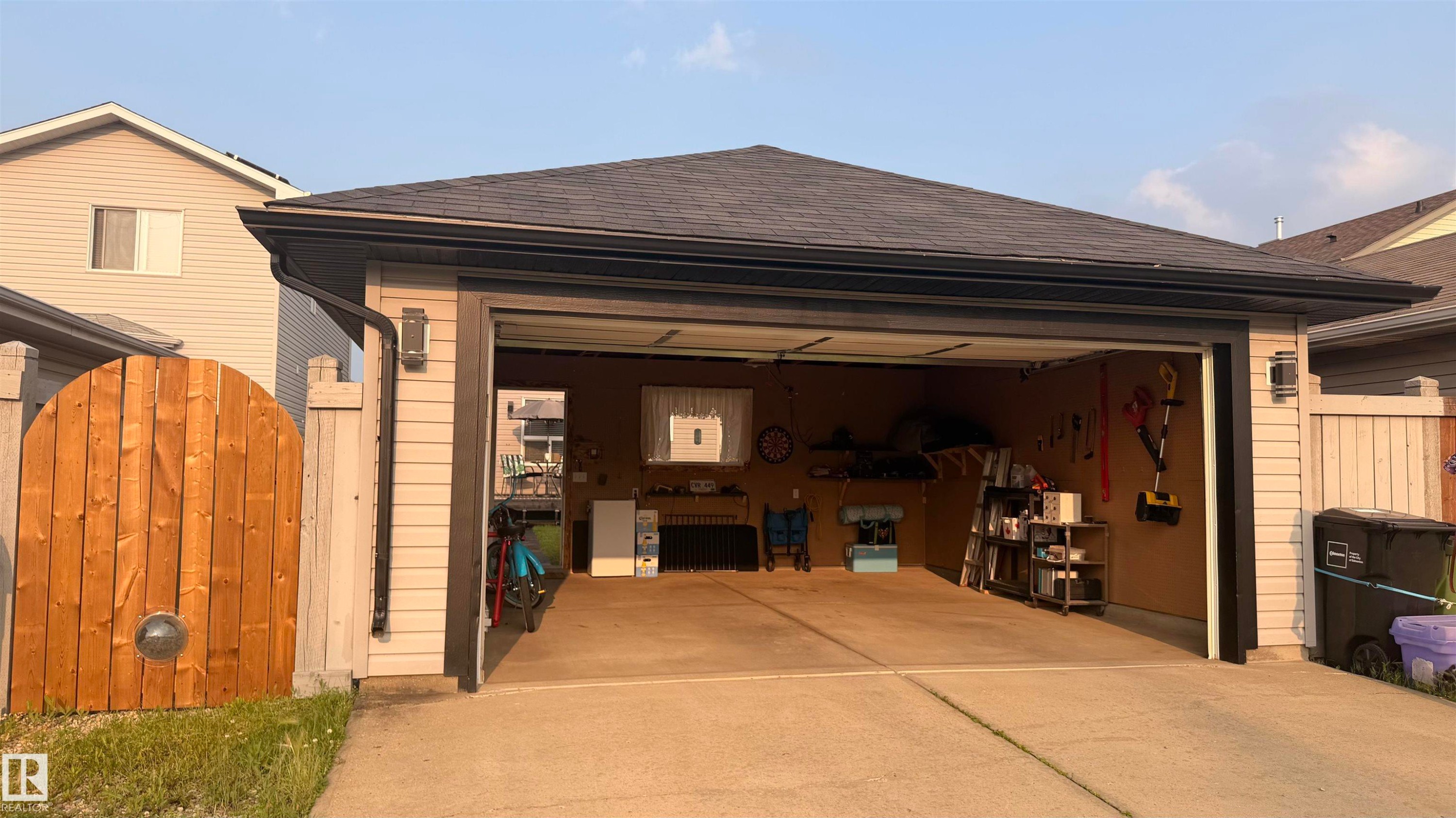 16114 43 Street Nw, Edmonton, AB - Outdoor With Exterior